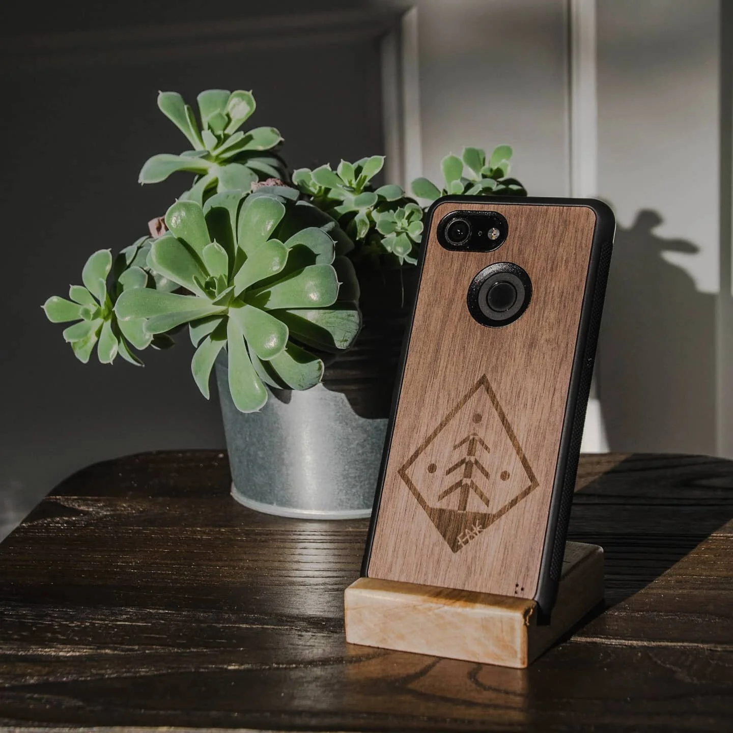 FAK on part! 

Lancement aujourd'hui du site internet! Pourquoi ne pas profiter de l'occasion pour se personnaliser un &eacute;tui de t&eacute;l&eacute;phone !? 😁

FAK-Fab.ca

#fabriqueauquebec 
#achetezlocal
#bois
#montreal
#cellphonecase
#surmesur