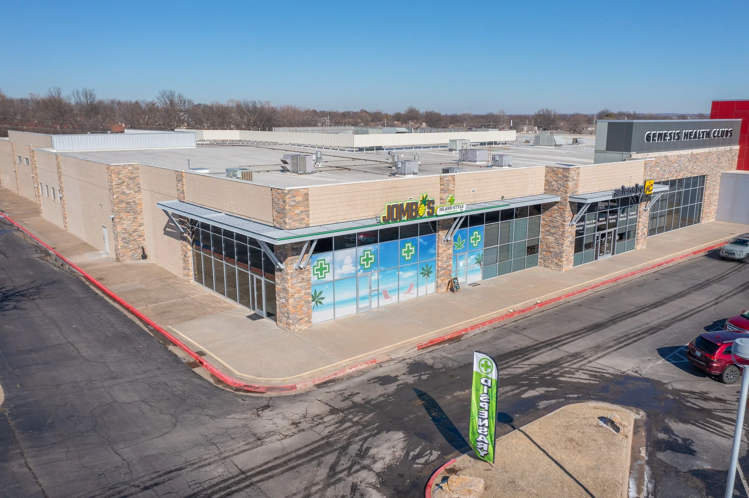 Drone image of Jombo's Island Style Dispensary in Tulsa Oklahoma