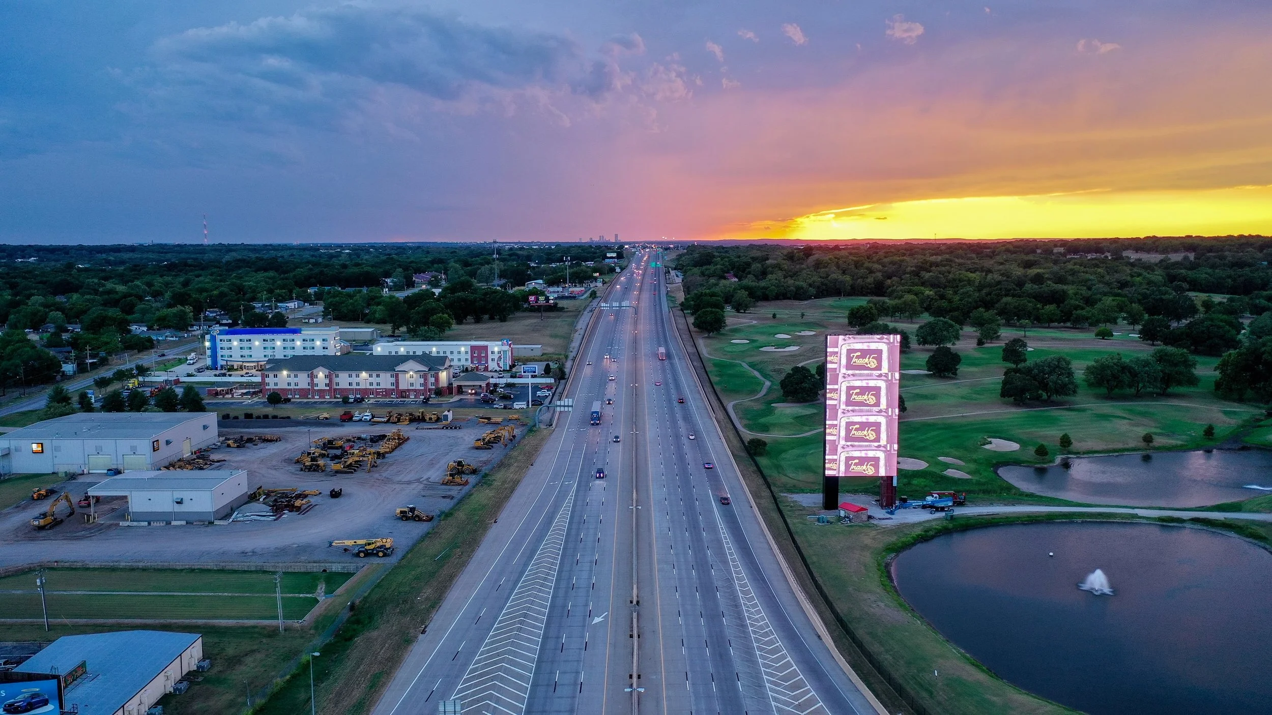 FFC_I44_HardRock_Sunset-min.jpg