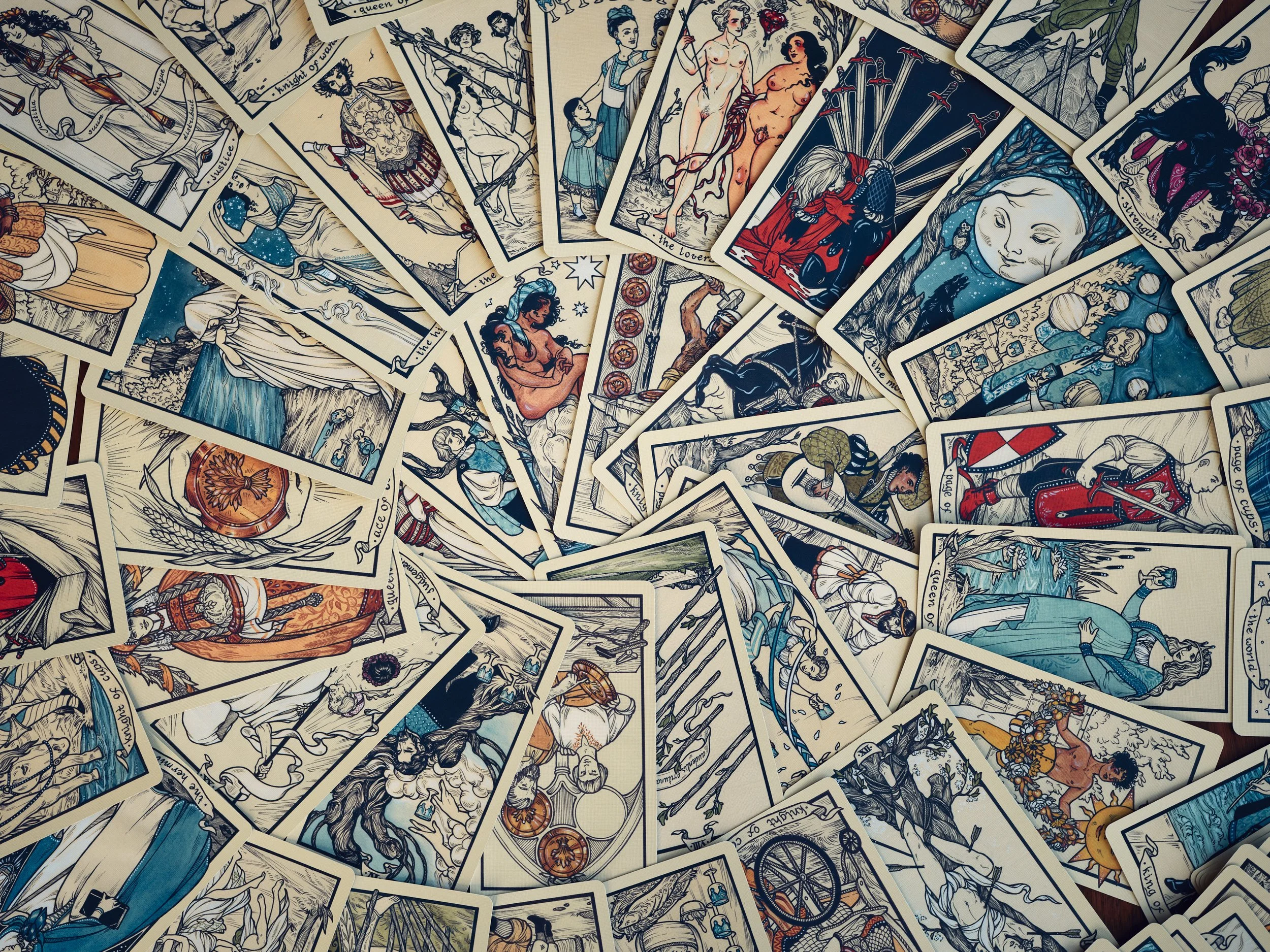 TAROT CARD READING