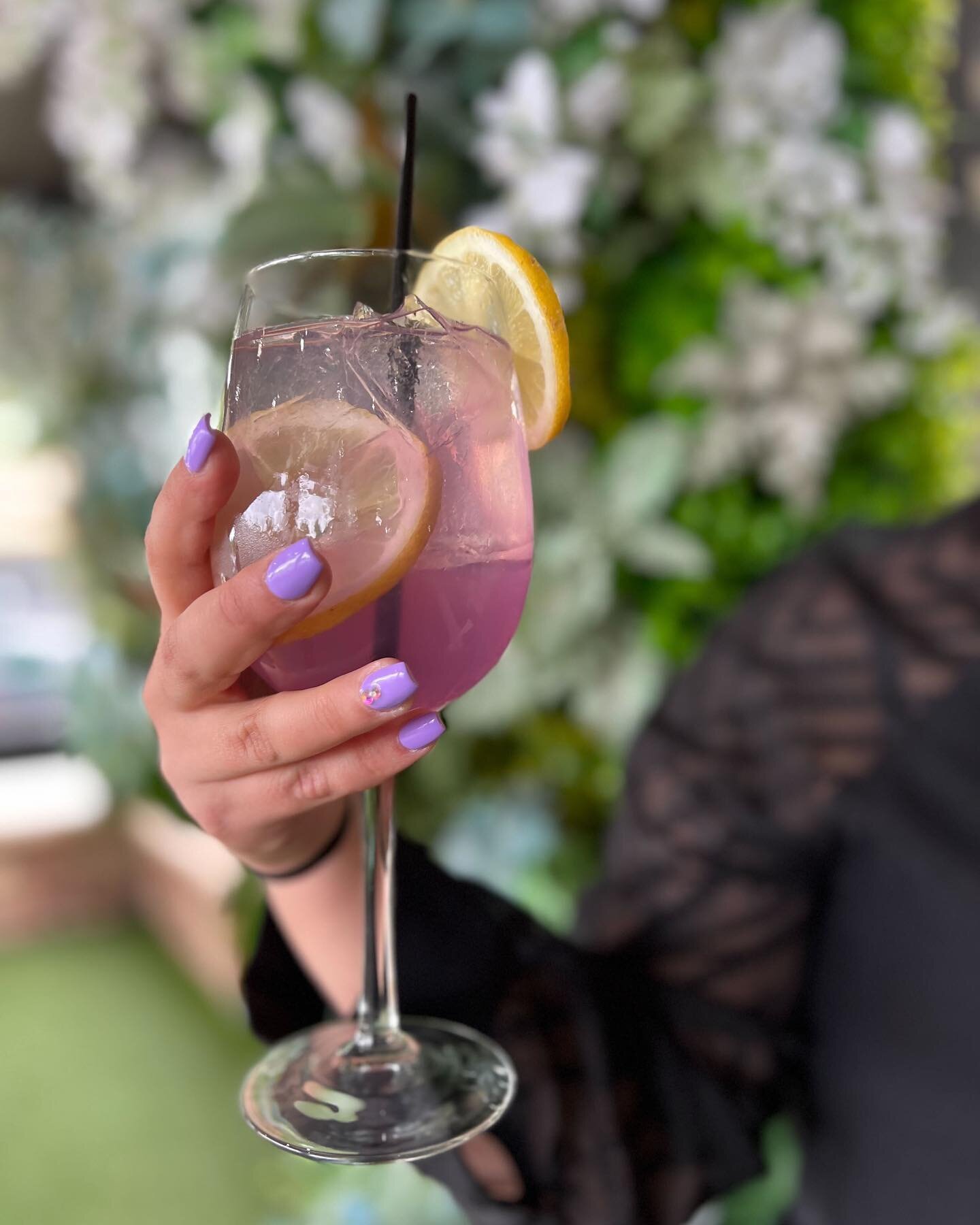 ☀️🍹 Dive into Summer with Our Refreshing New Cocktail Lavish lavender spritz 🍹☀️

Summer is almost here, and we're thrilled to introduce our brand new signature cocktail that will transport your taste buds to paradise! 🌴🍹 Get ready to sip on pure