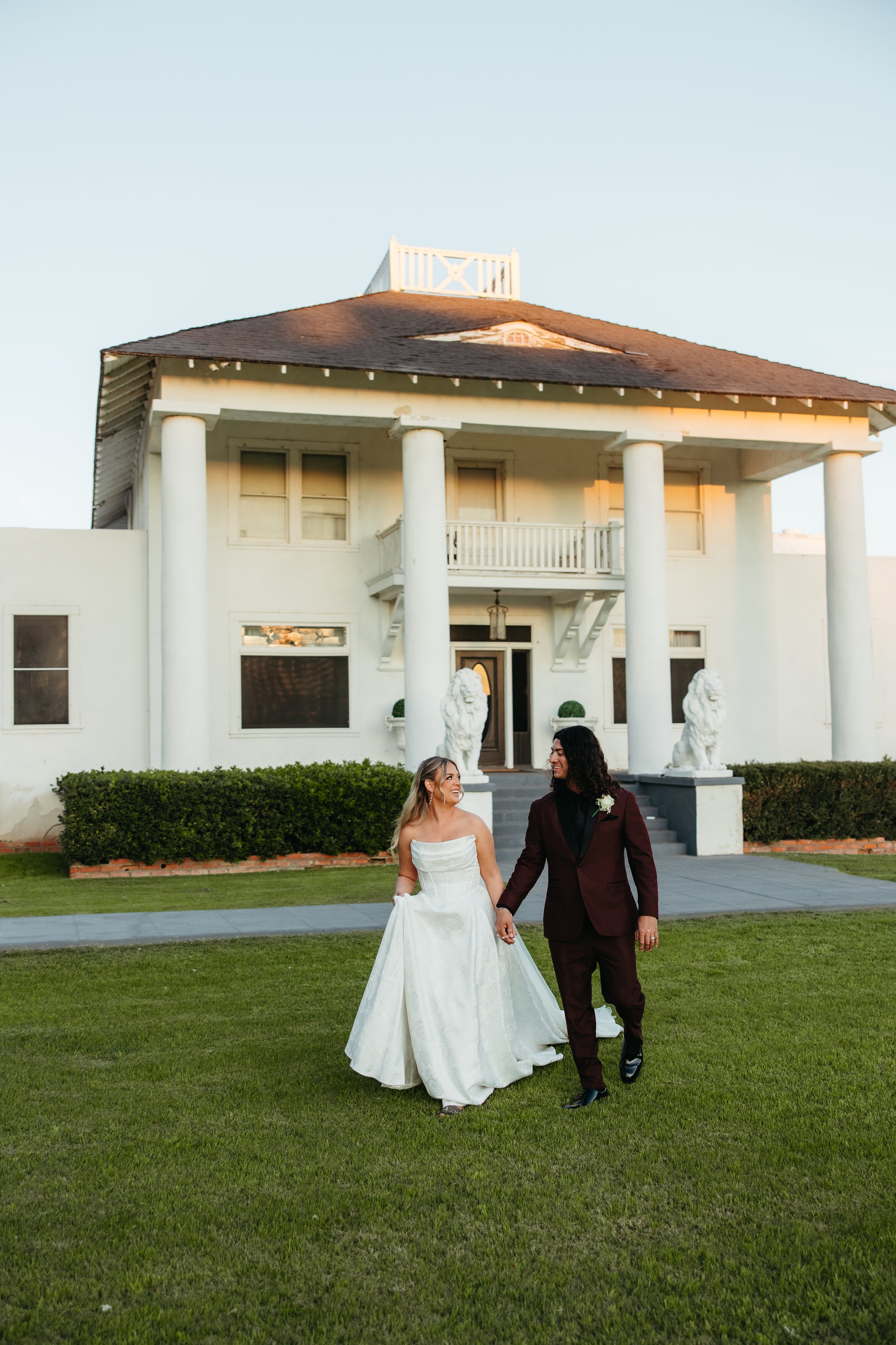 A Timeless Spring Wedding at Nardini Manor 