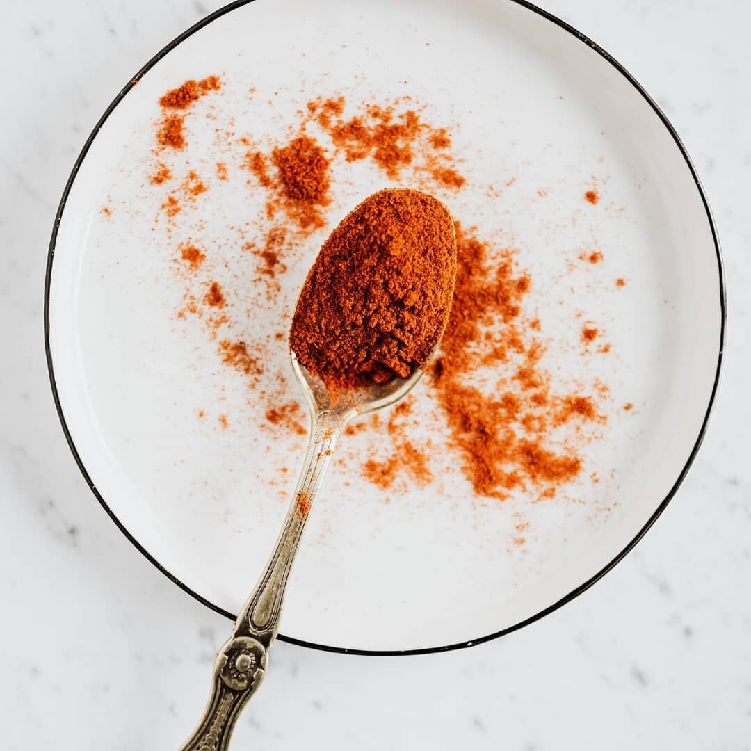 Fresh Spices give you power!
.
.
.
Here is how crazy magical paprika is. A spice used in many of the meals we create&nbsp;@baesalamati
.
.
.
Paprika is rich in&nbsp;calcium,&nbsp;potassium, and&nbsp;phosphorus, all of which are important for building