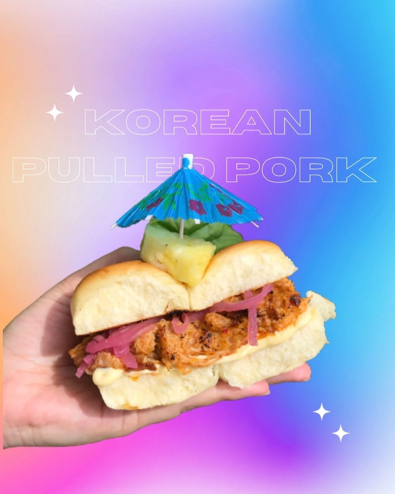 ✨Gochujang marinated Pork, Kewpie mayo,🍍 &amp; a cute parasol✨ get it soon 
#gochujang#pulledpork#hawaiian#kings#tiki