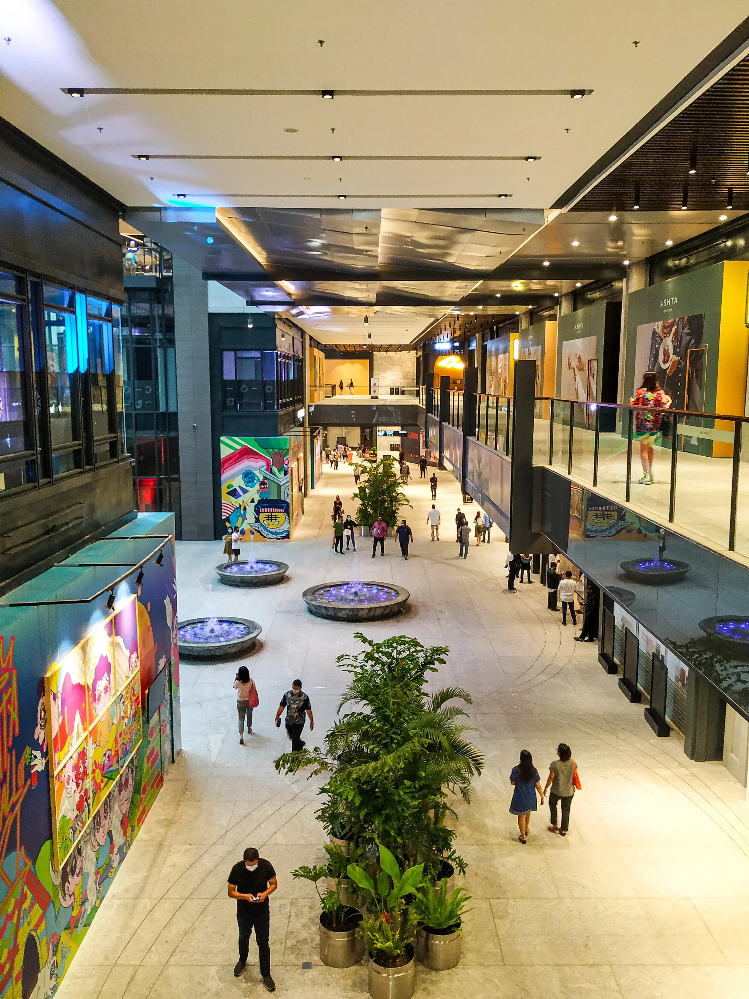 Interior 2.jpg