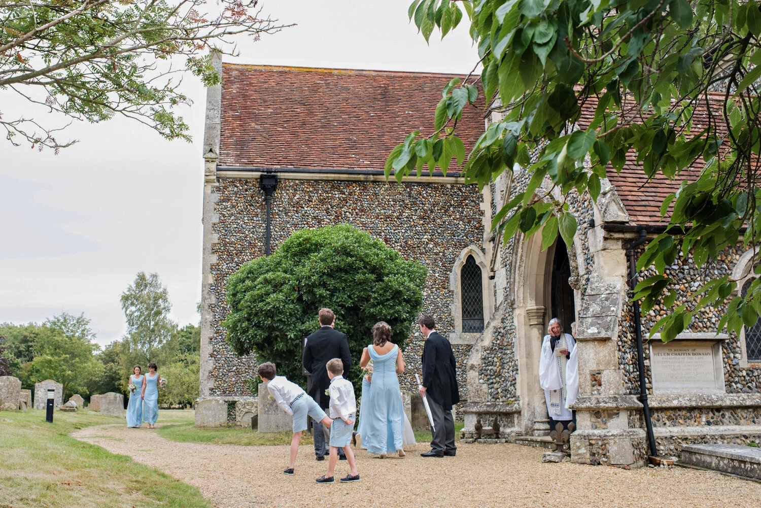church-marquee-large-wedding-photography-44.jpg