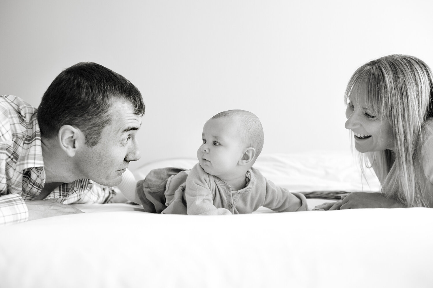 baby-family-photography-teddington-9.jpg