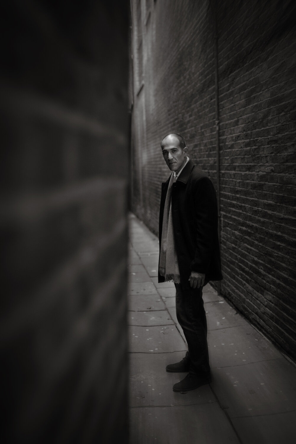 thriller-writer-portraits-london-streets-6.jpg