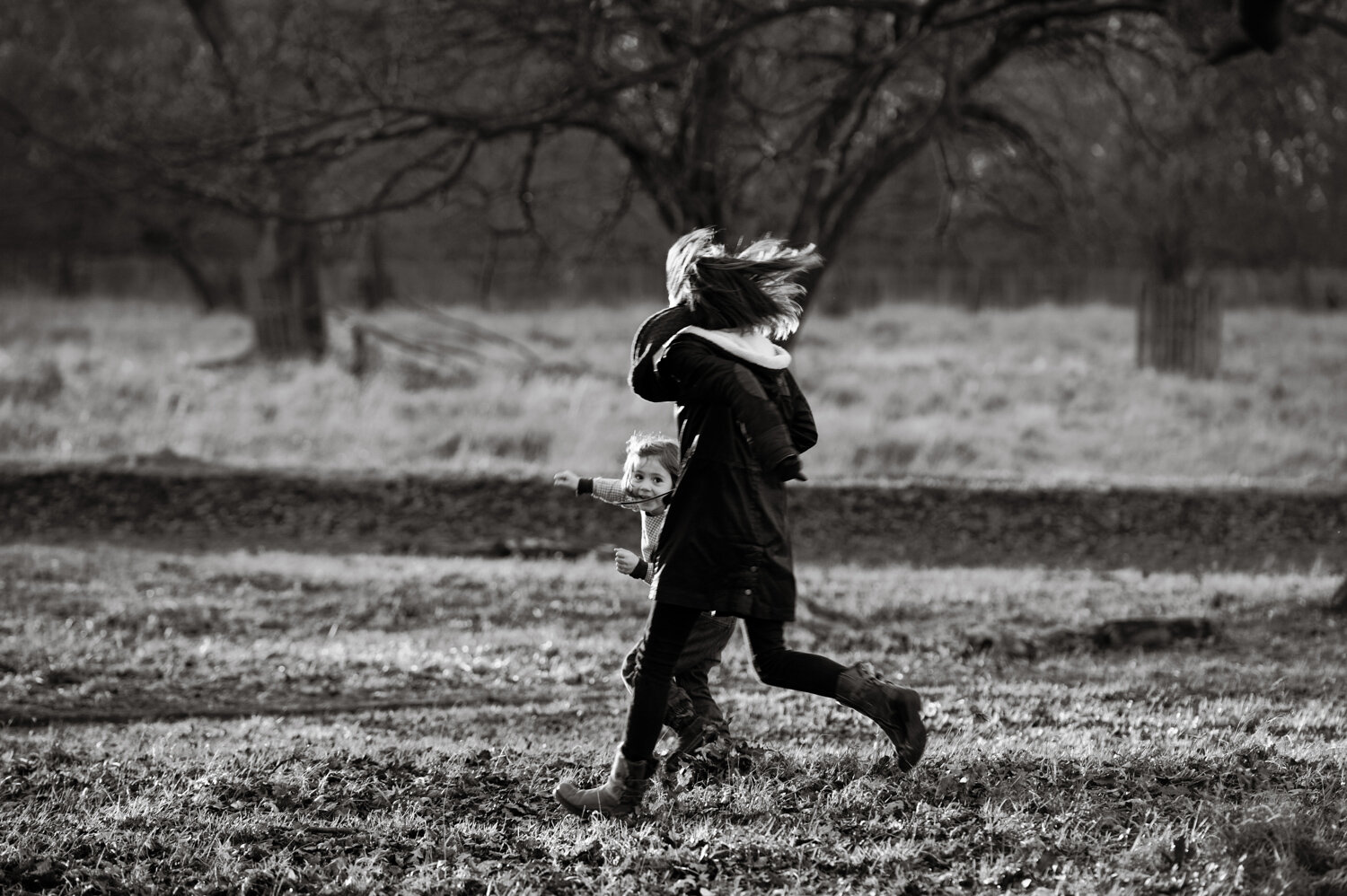 winter-light-family-photographer-bushy-park-18.jpg