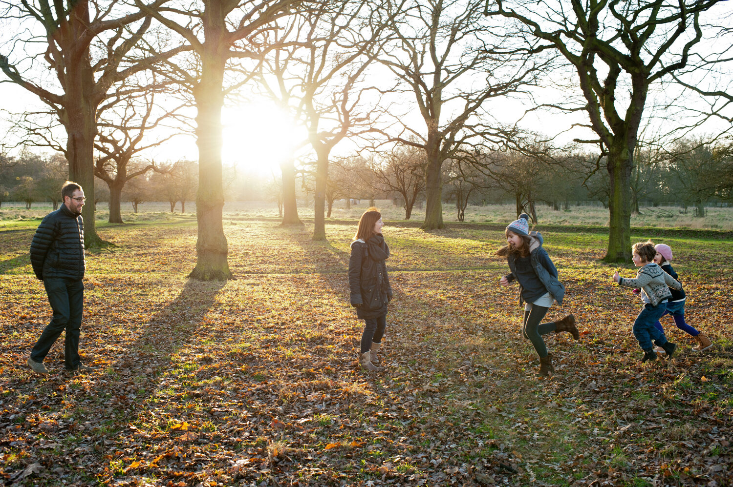 winter-light-family-photographer-bushy-park-24.jpg