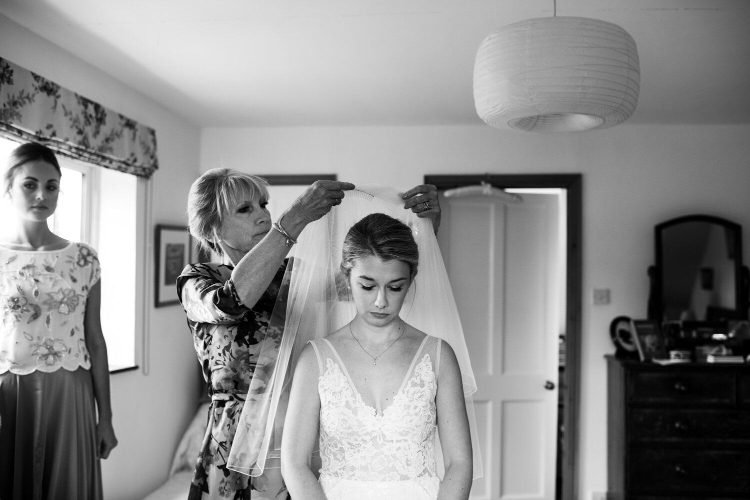 documentary-wedding-photographer-buckinghamshire-22.jpg