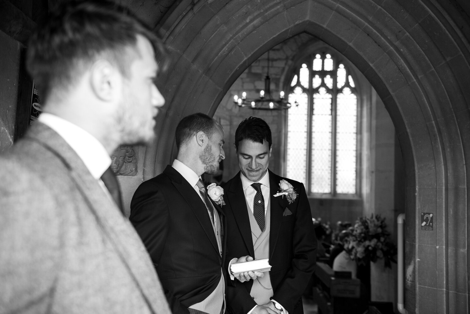 documentary-wedding-photographer-buckinghamshire-34.jpg