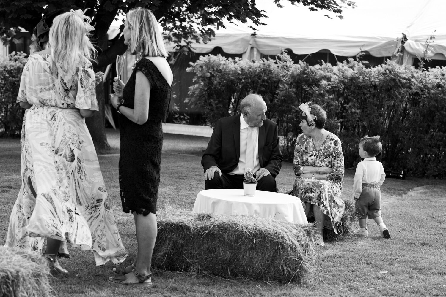 documentary-wedding-photographer-buckinghamshire-77.jpg