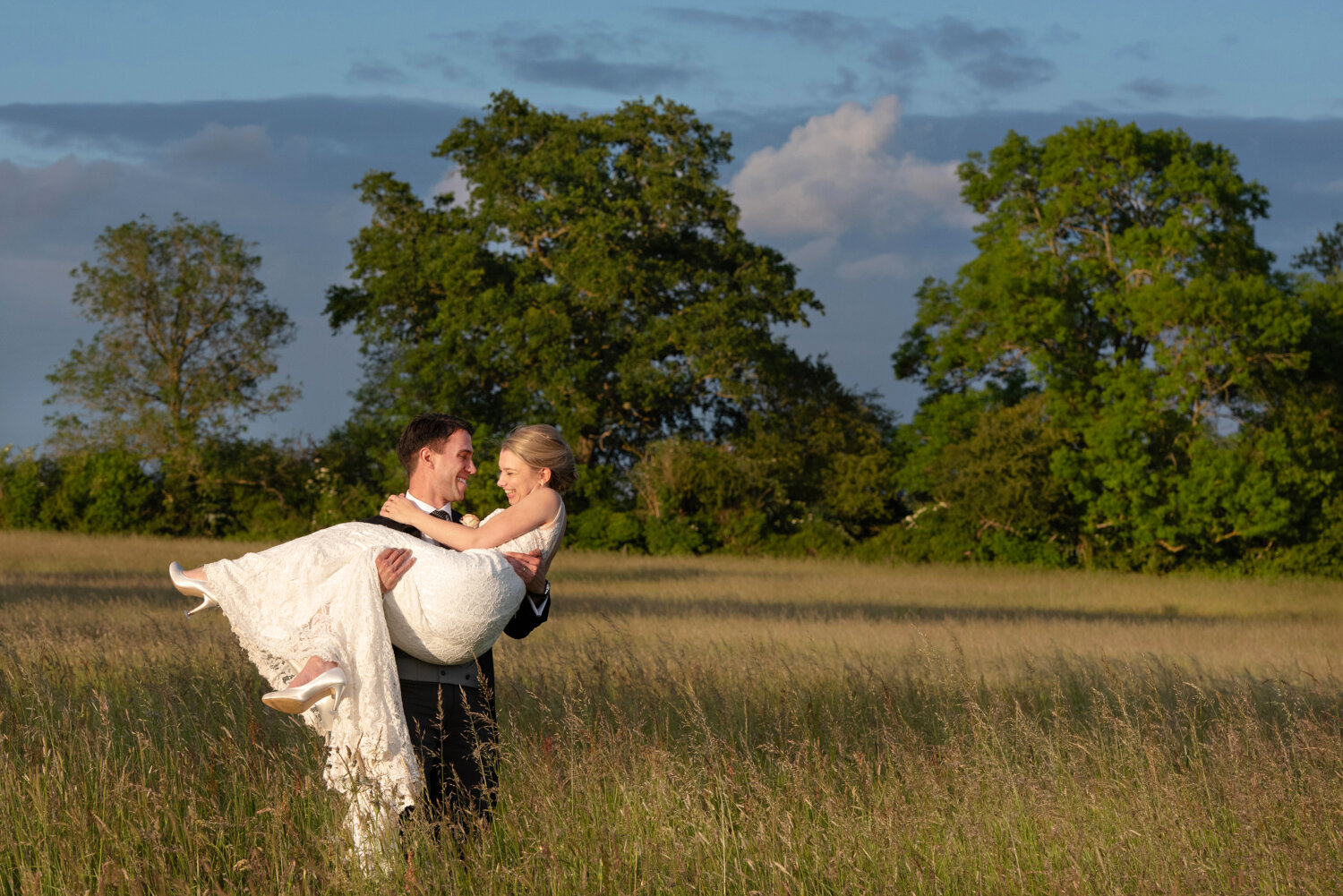 documentary-wedding-photographer-buckinghamshire-102.jpg