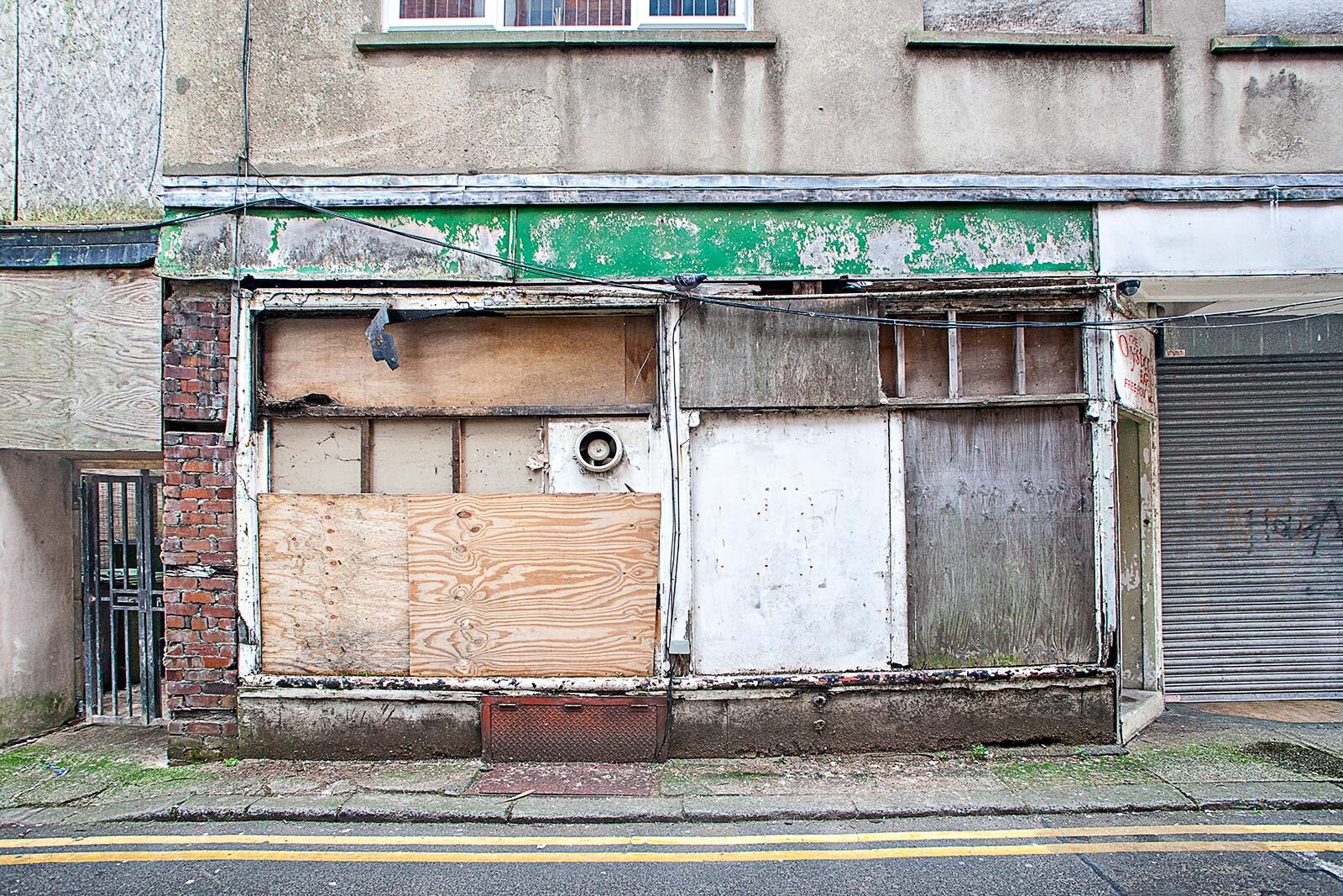 The Oyster Bar, Back Crescent Street, Morecambe, 2019 (5/50)