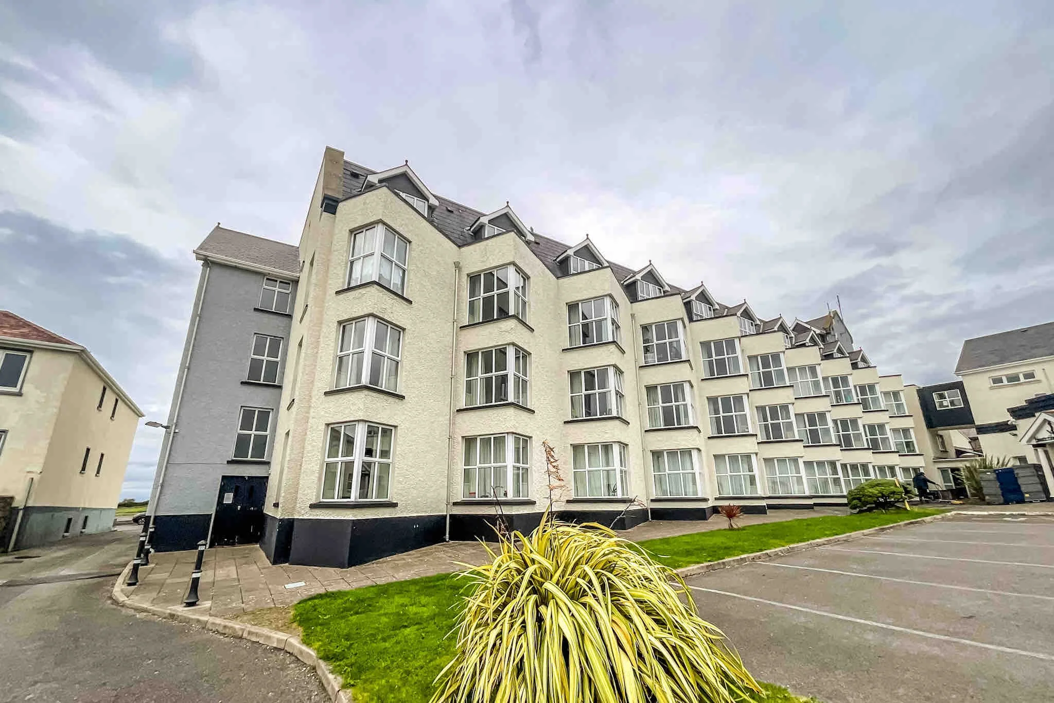 Hotel BER-Yeats Country Hotel-08.jpg