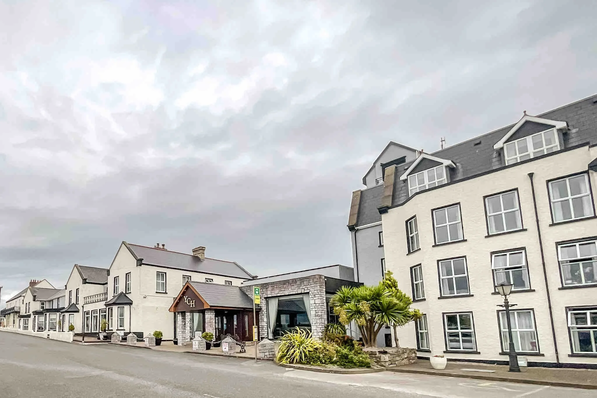 Hotel BER-Yeats Country Hotel-10.jpg