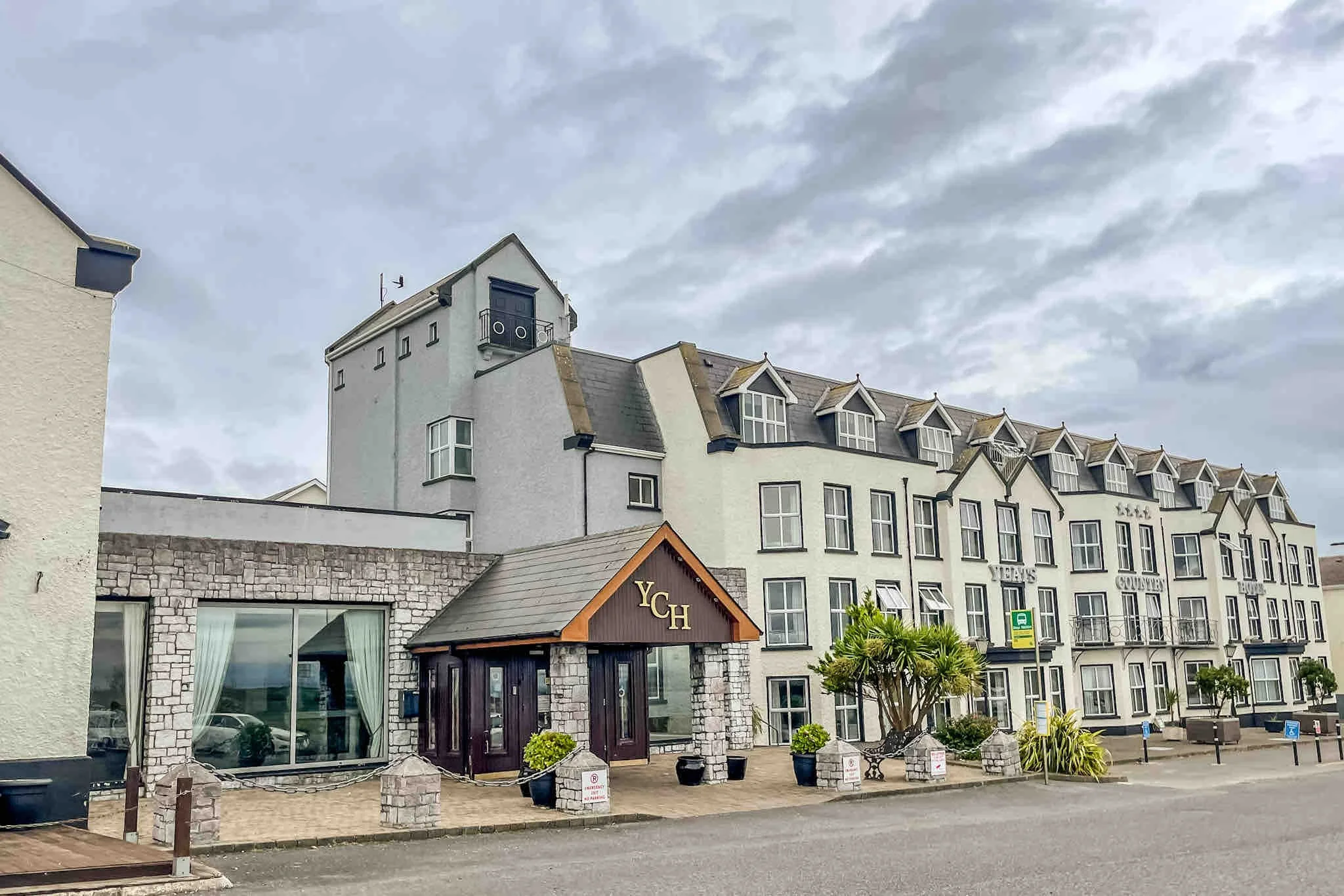 Hotel BER-Yeats Country Hotel-12.jpg