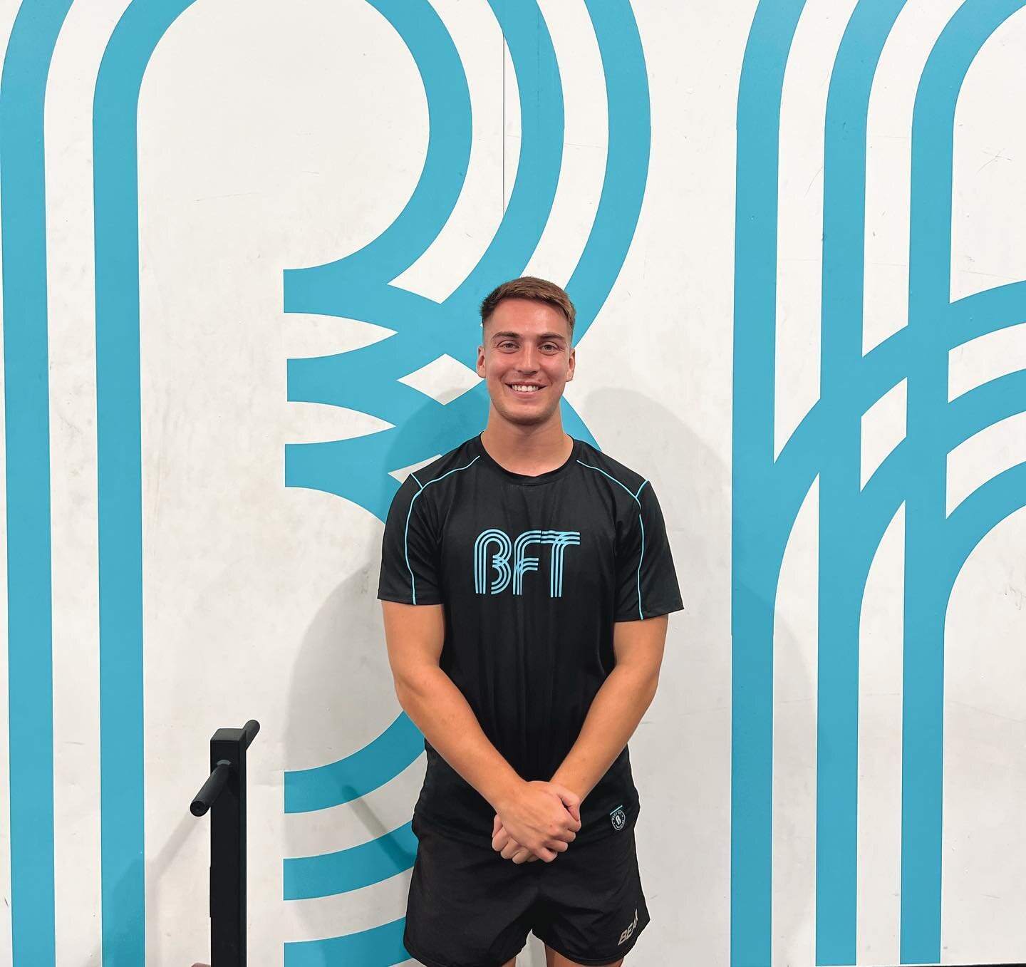 THIS IS JOSH @joshuarusselll_ 

You should all be familiar with this rough head as Josh has been coaching with us for a few months now! 

Josh started in the fitness industry while still at school as he was curious about what lengths the human body c
