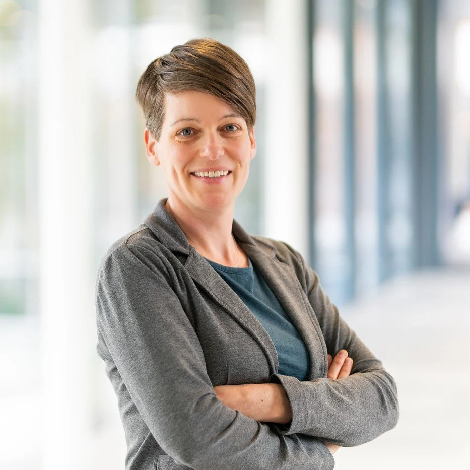 Headshot of Dr Madlene Nussbaum