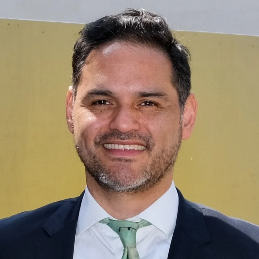 Alejandro Granados - cropped profile