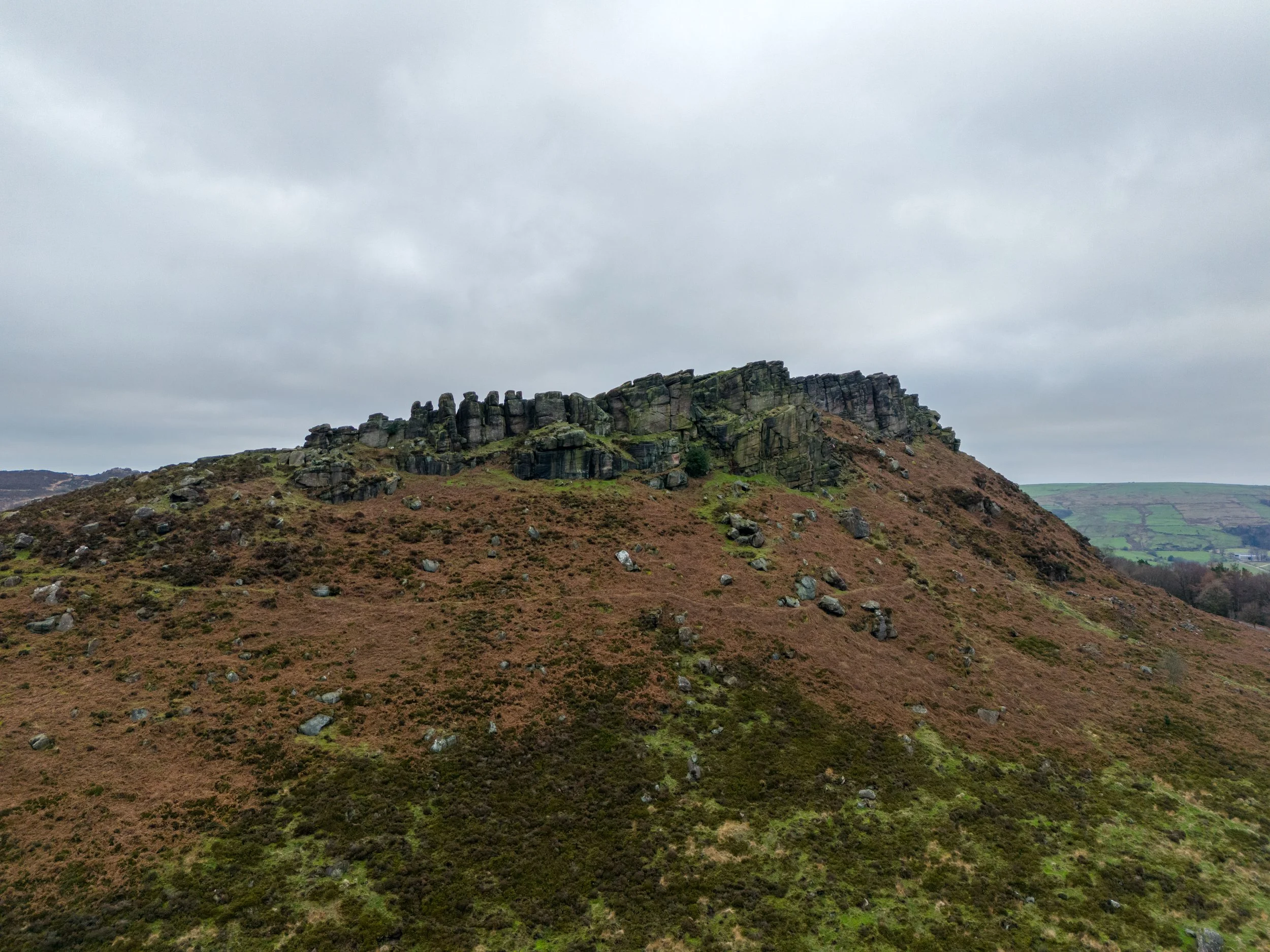 Aerial photograph of Hen Cloud.