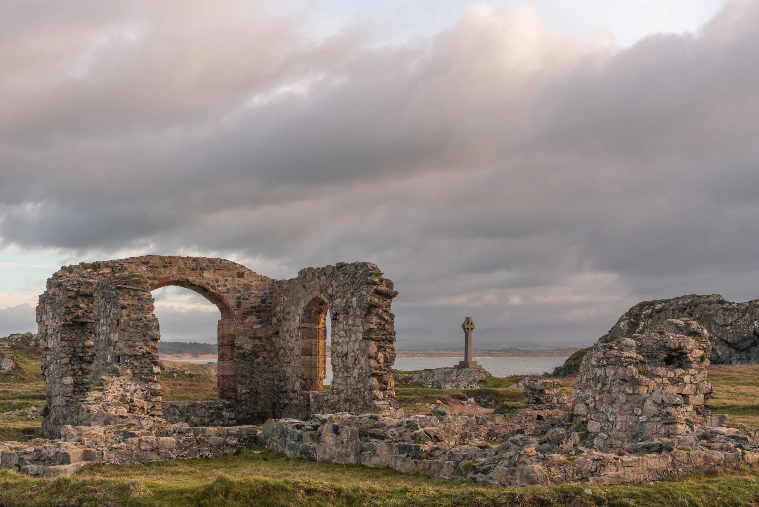 Ynys Llanddwyn chapel and Celtic cross.