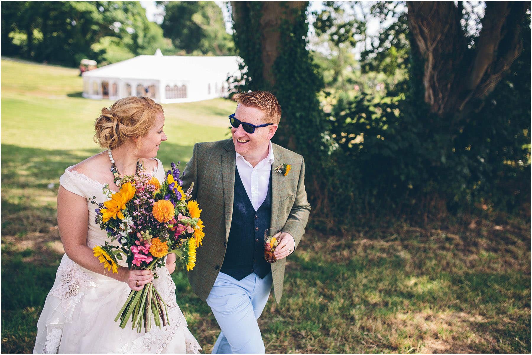 Clawdd_Offa_Farm_Wedding_Photography_0066.jpeg