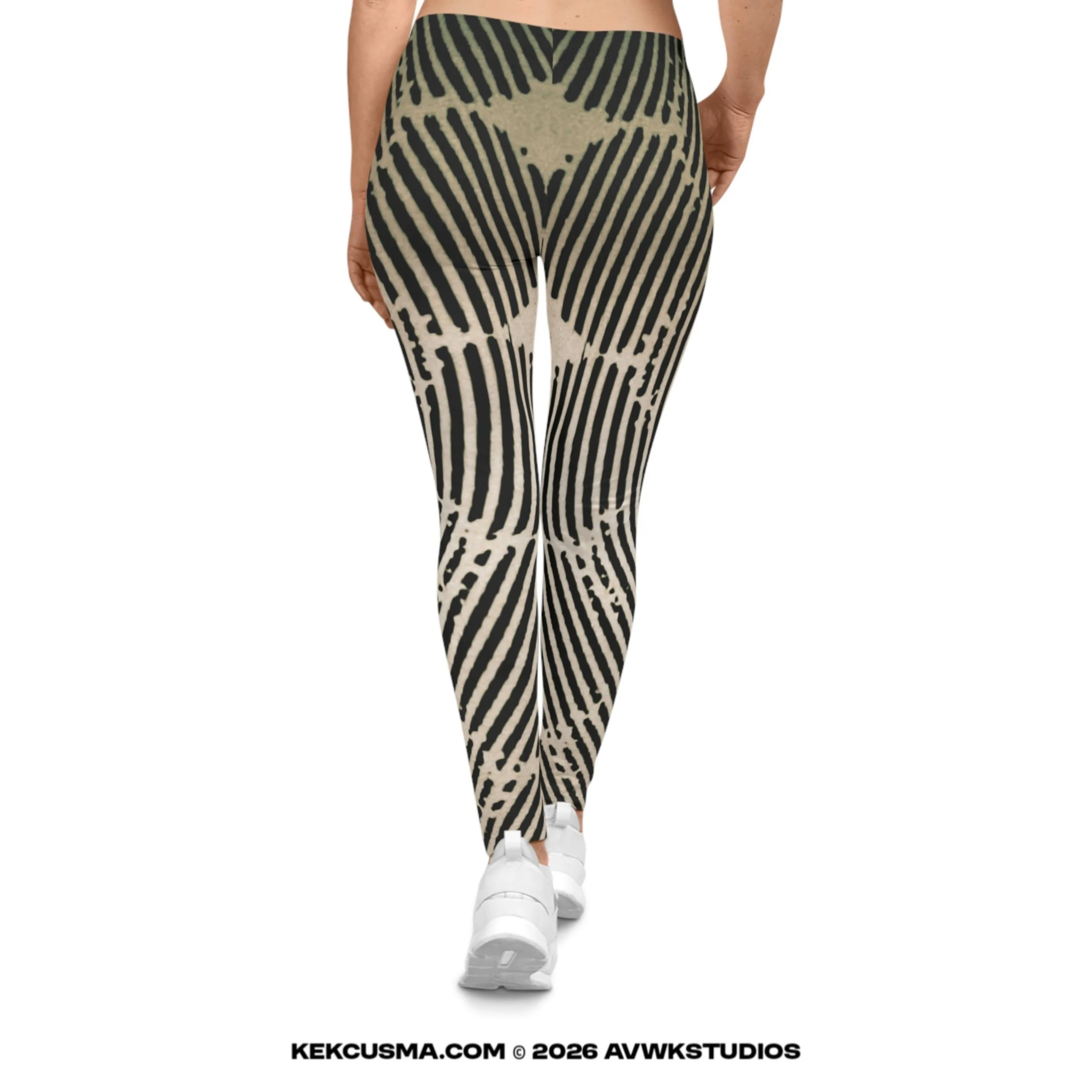 WHITE SAND I KIIPU LINES LEGGINGS CASUAL back person kekcusma.com_2026.jpg