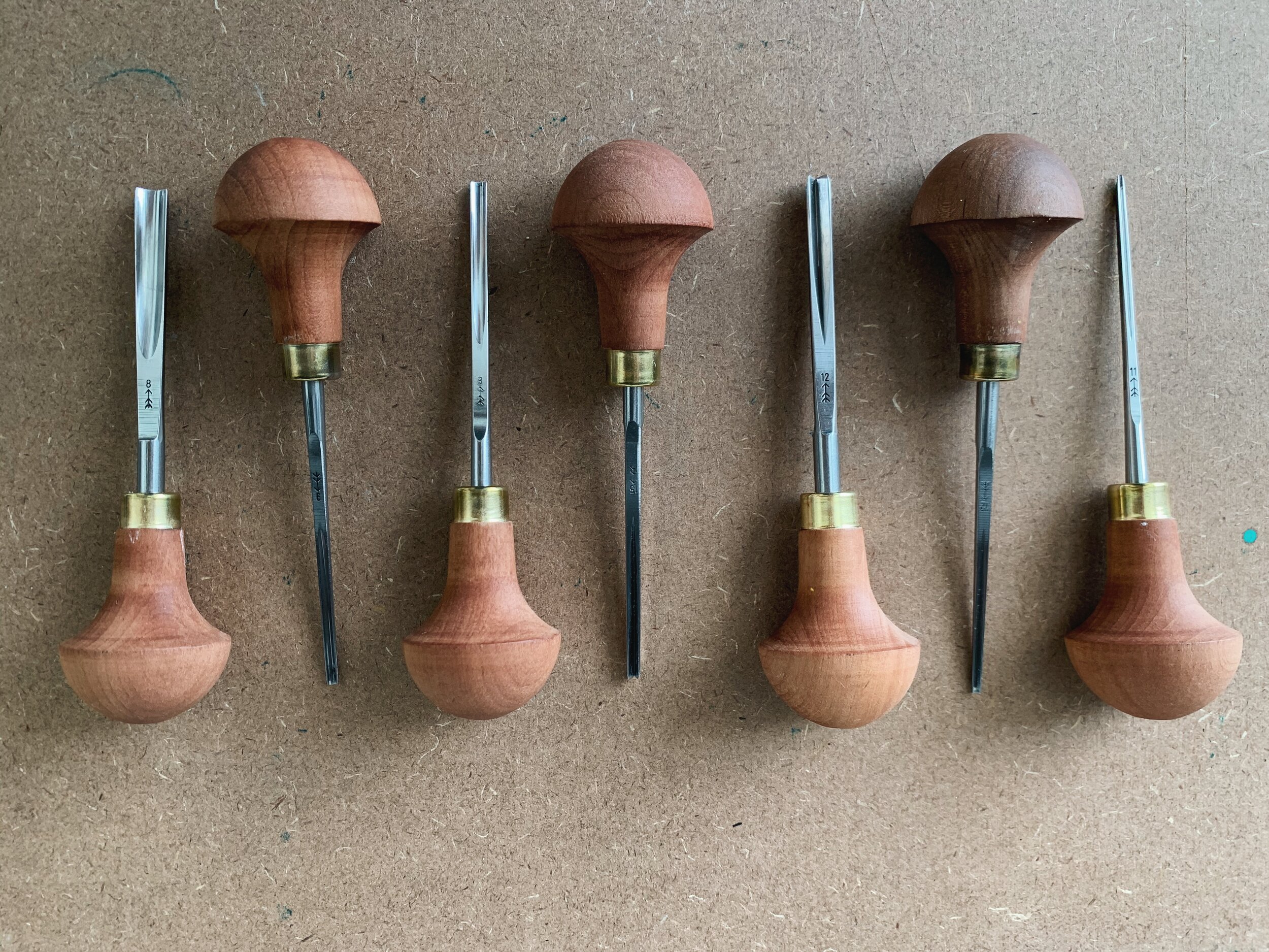 Sharpening Lino Tools 