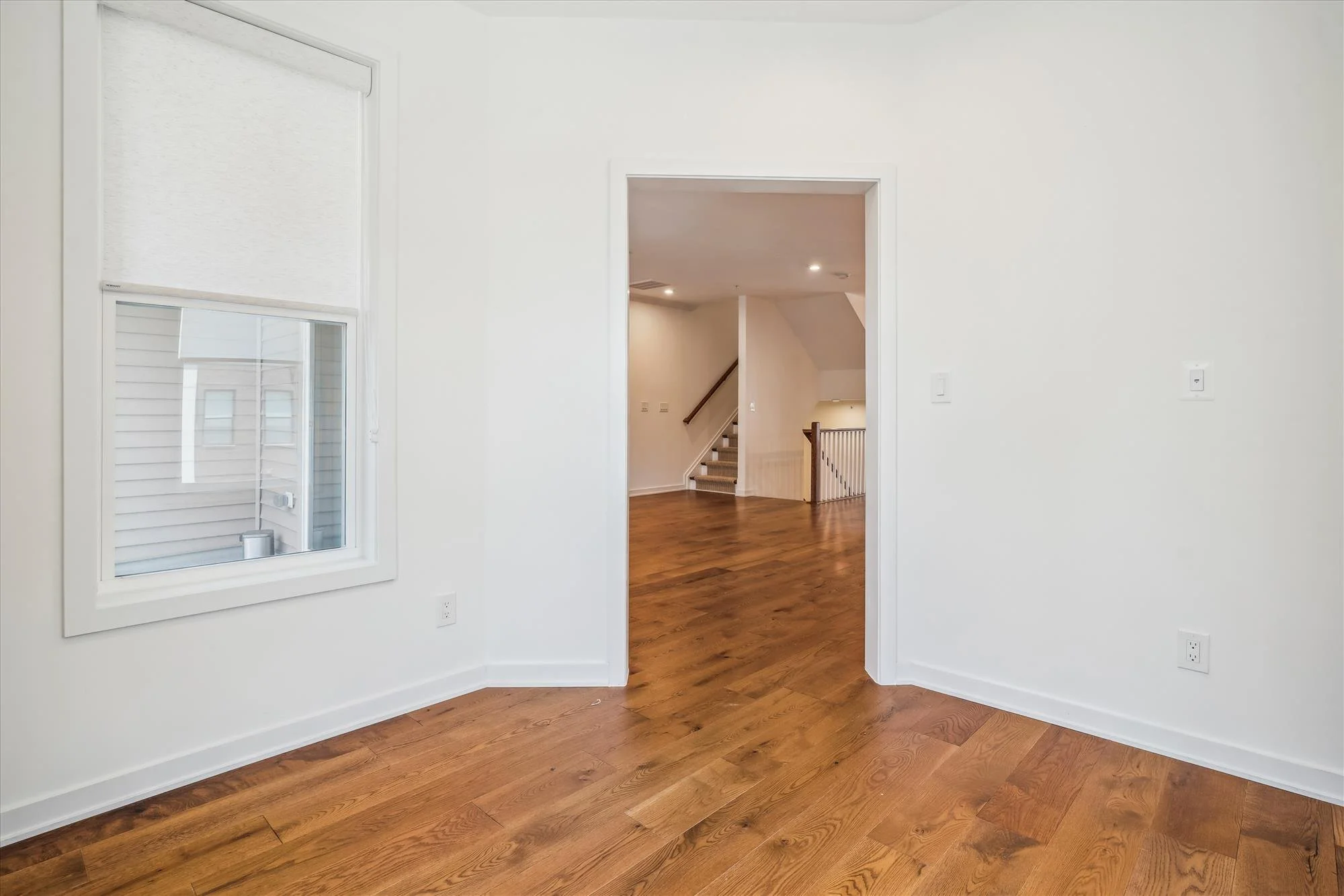 main level-office-_glm0131.jpg