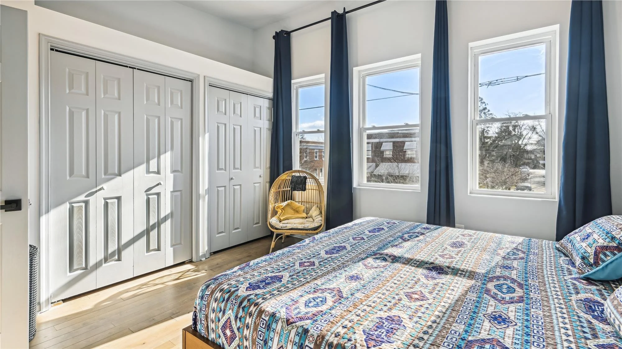 upper level-primary bedroom-_dsc3300.jpg