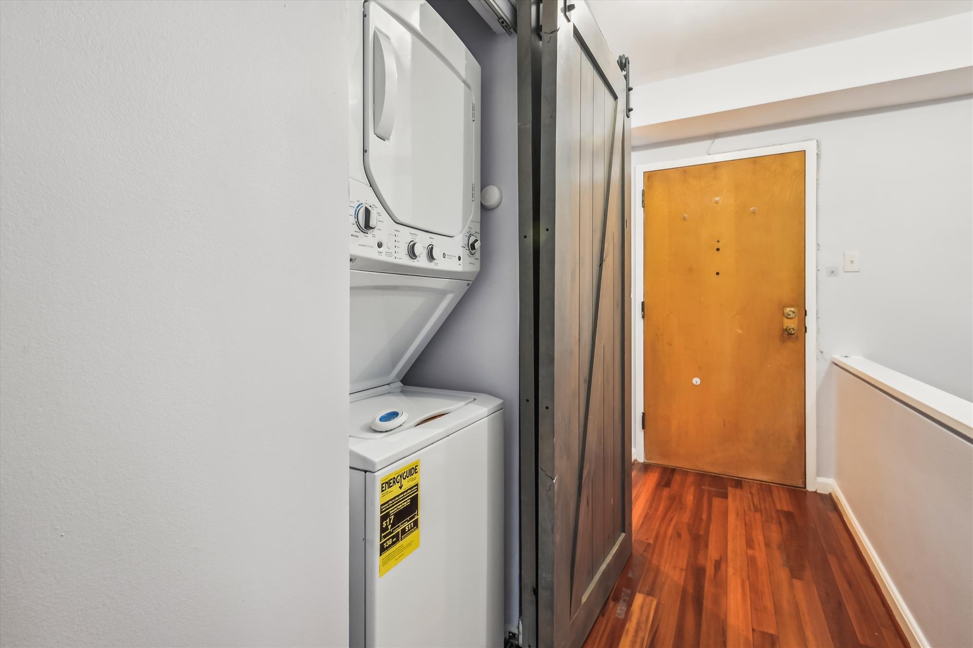 upper level-washer dryer-_dsc7234.jpg