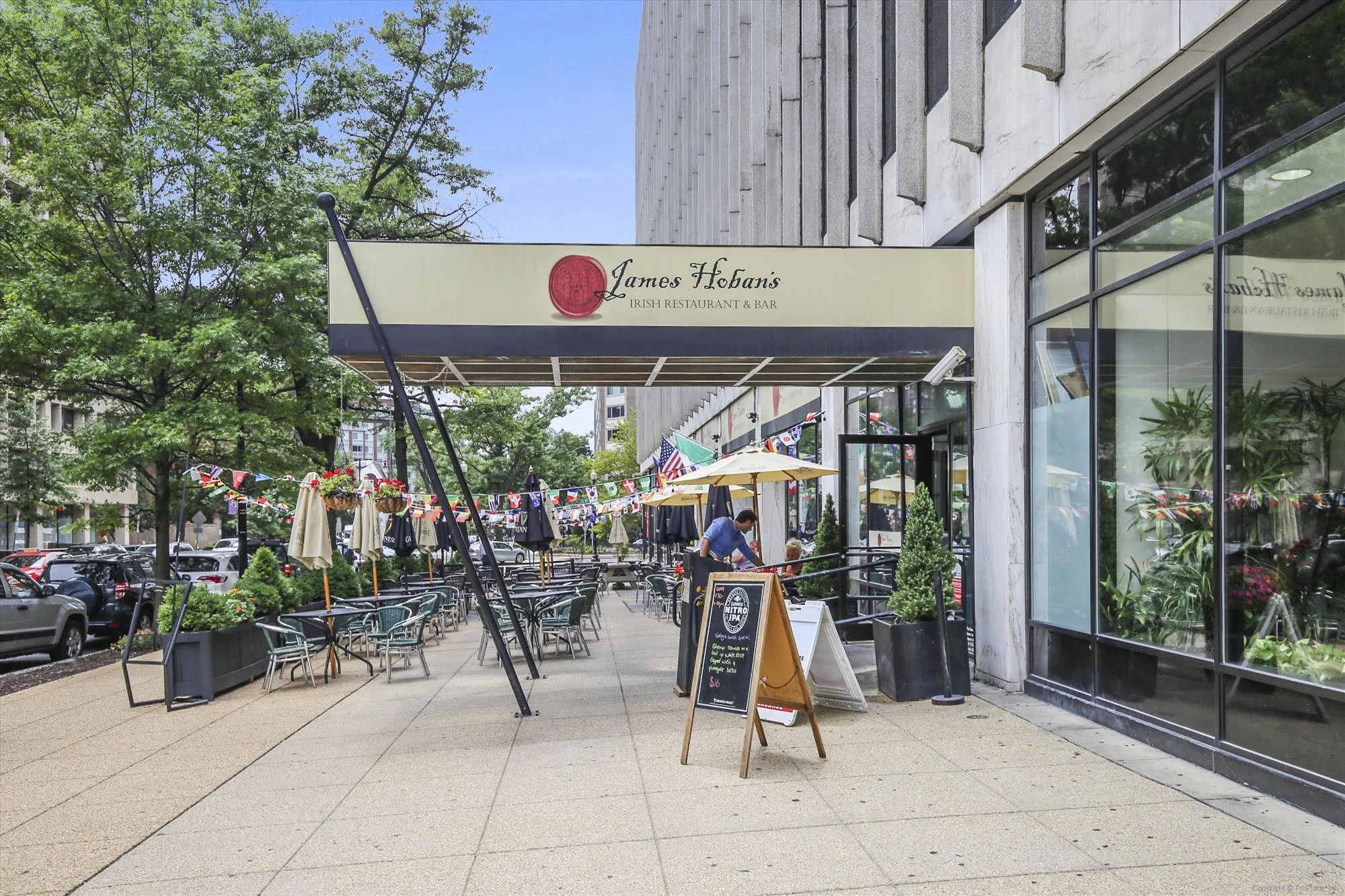 amenity-dupont circle-img_4437.jpg