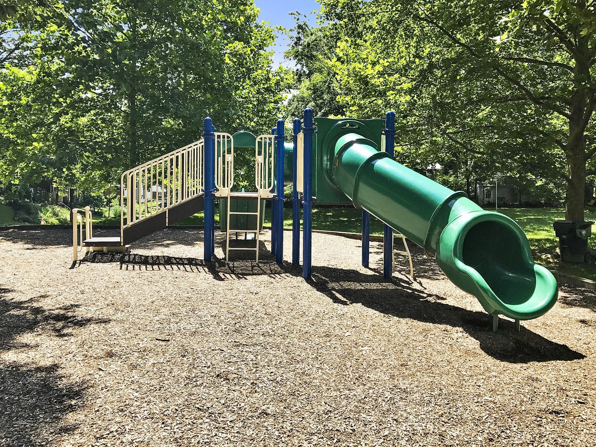 amenity-silver spring intermediate park playground-img_4777.jpg