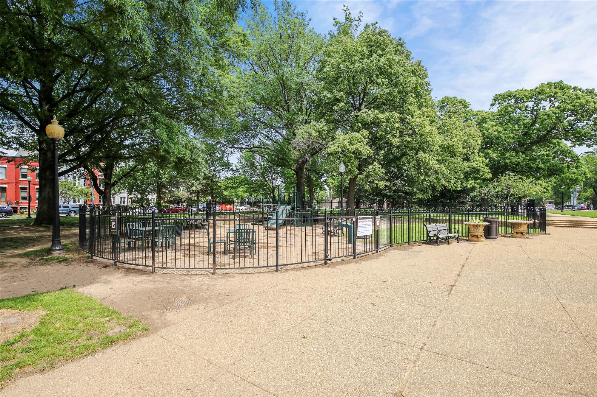 amenity-lincoln park-img_6052.jpg