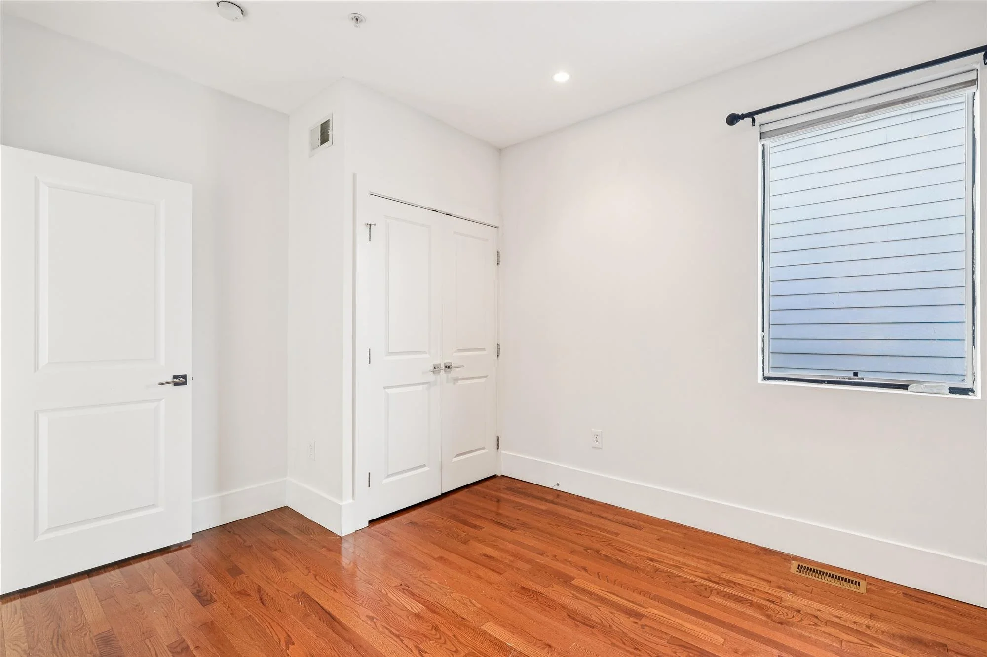 interiors-bedroom 1-613a3918.jpg