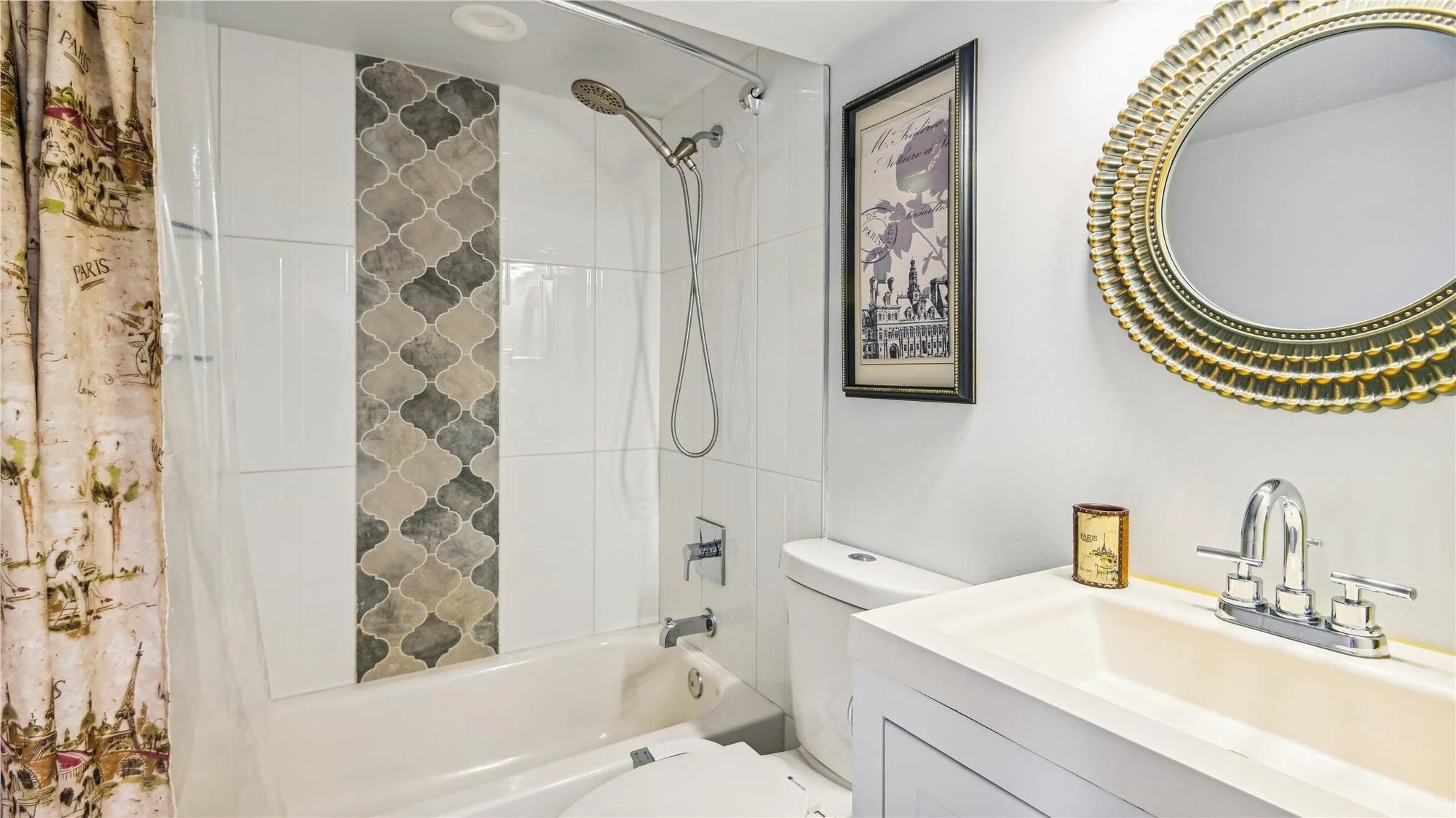 lower level-bath-_dsc3186.jpg