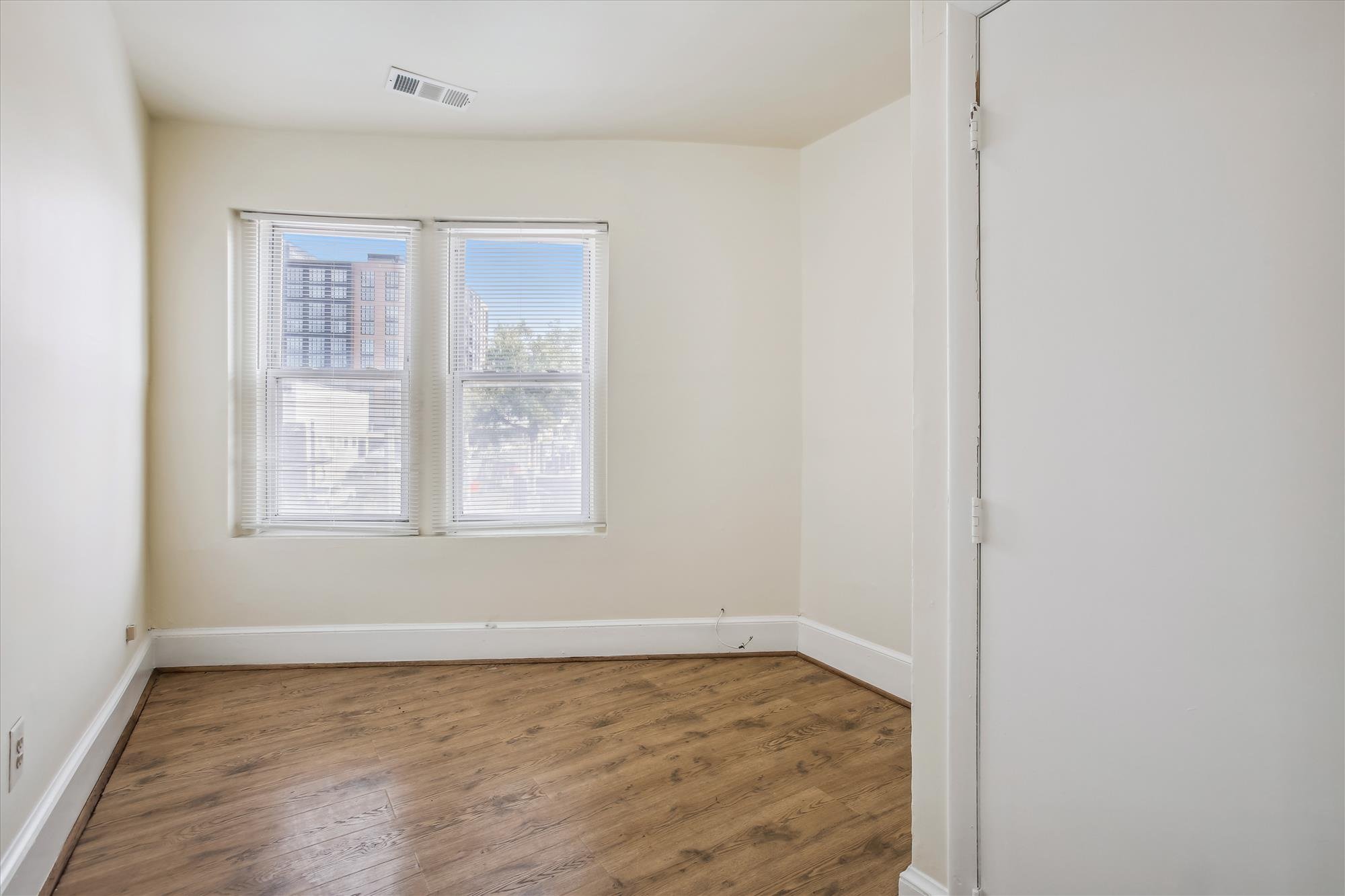 upper level-bedroom 3-_i5a9310.jpg