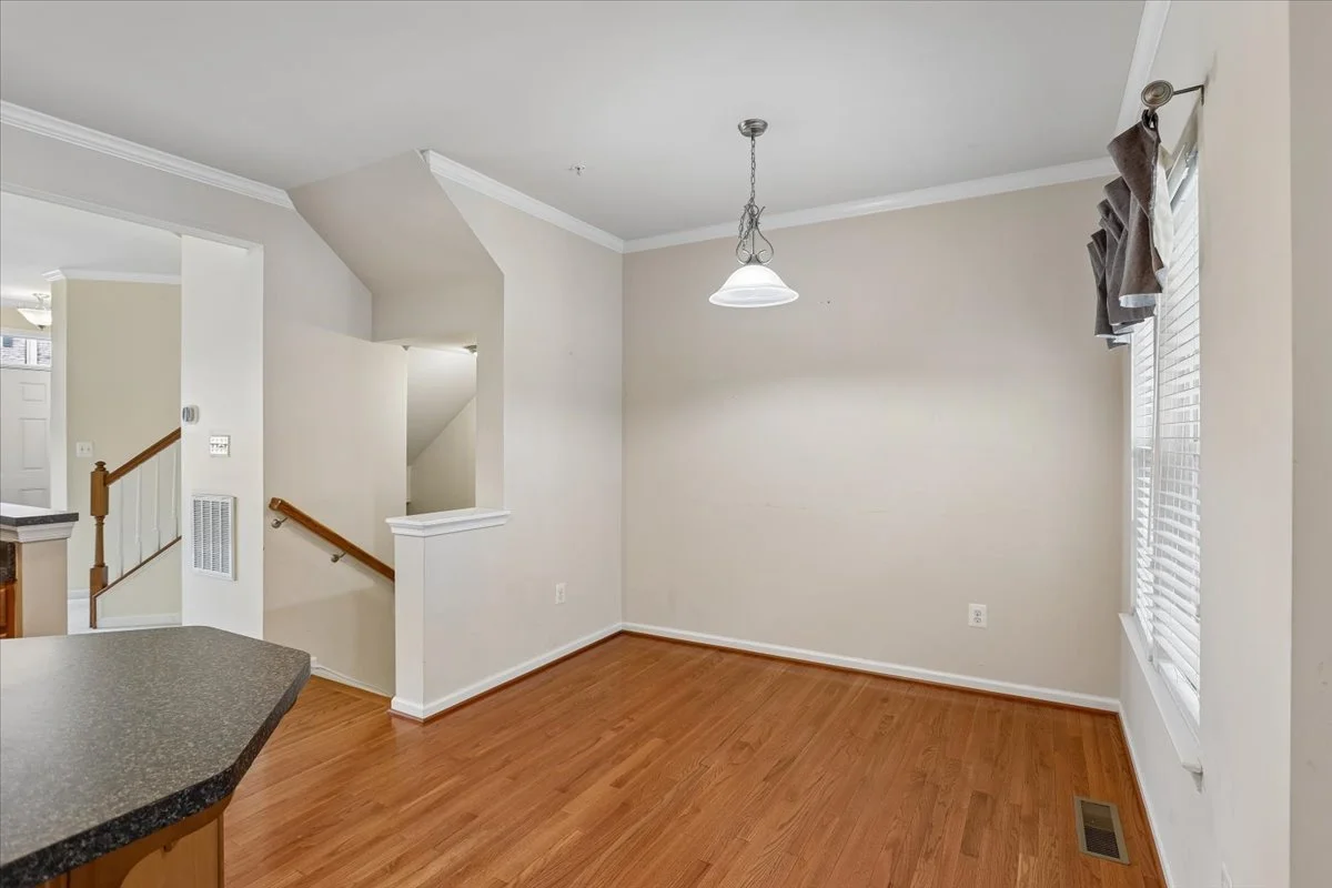 06-Dining Room.jpg