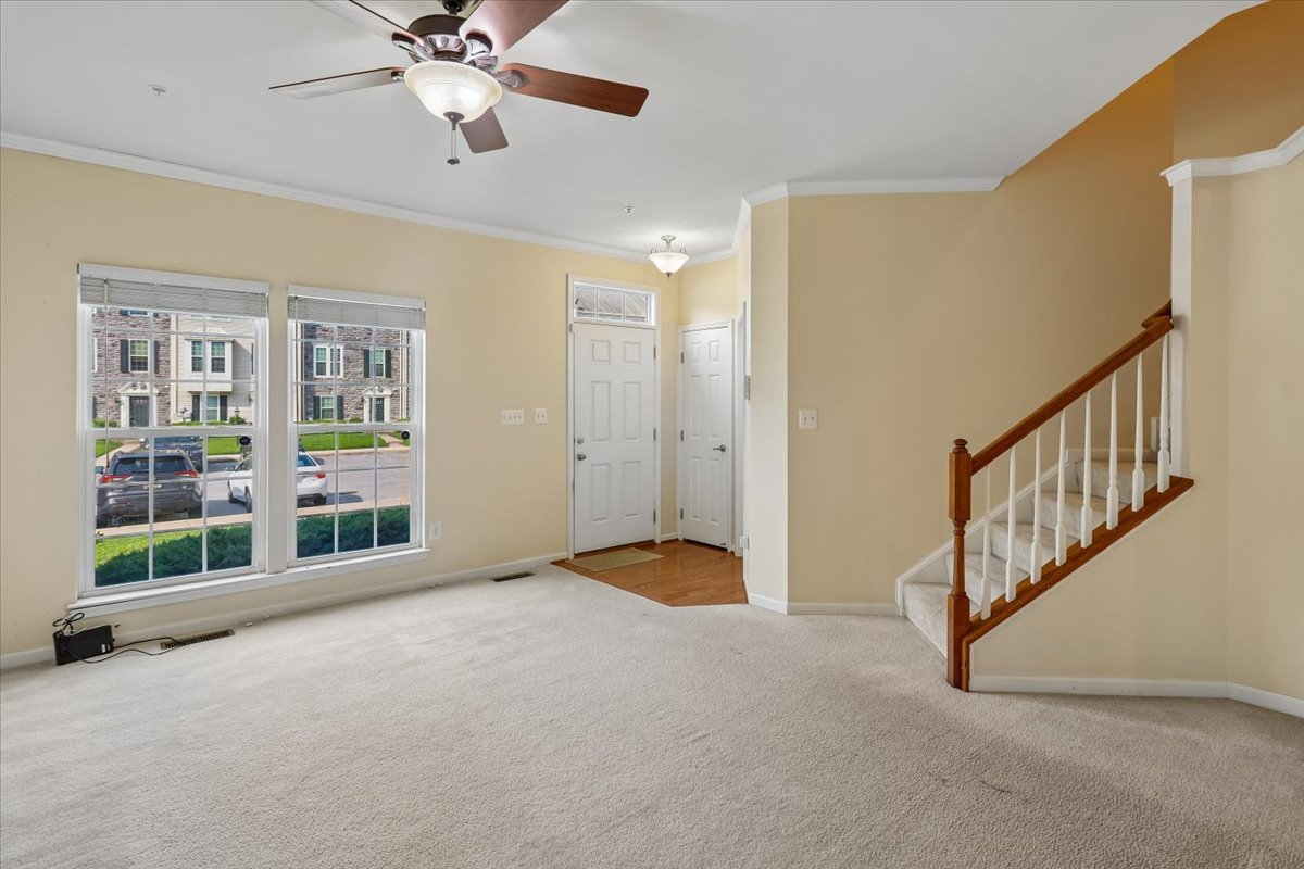 03-Living Room.jpg