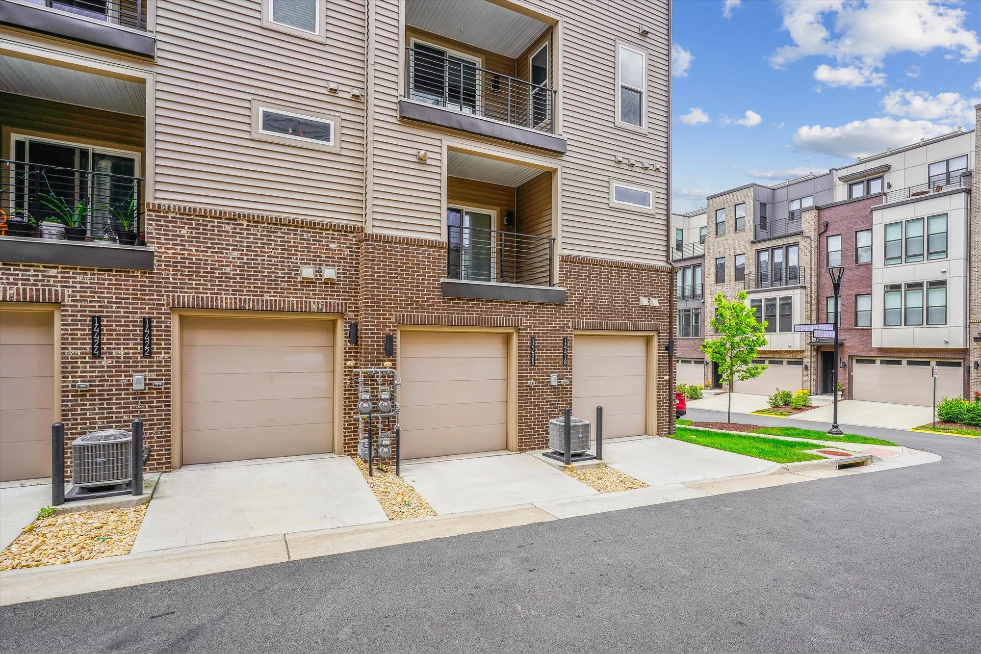 exterior-back elevation-_glm0218.jpg