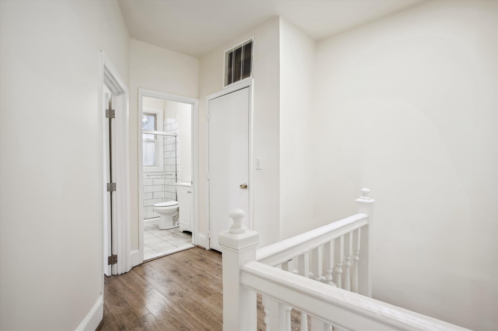 upper level-hall-_i5a9350.jpg