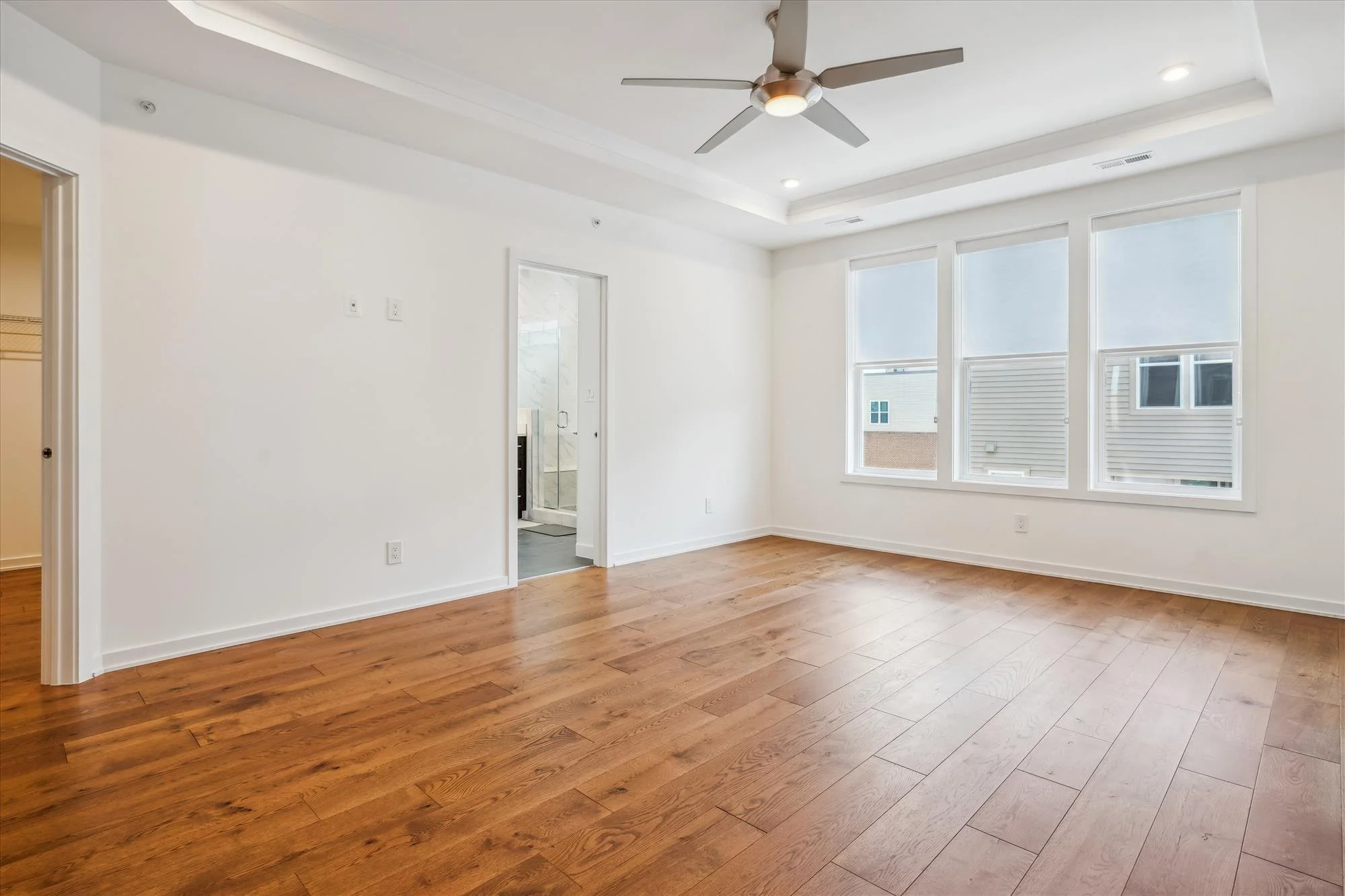 upper level-primary bedroom-_glm0051.jpg