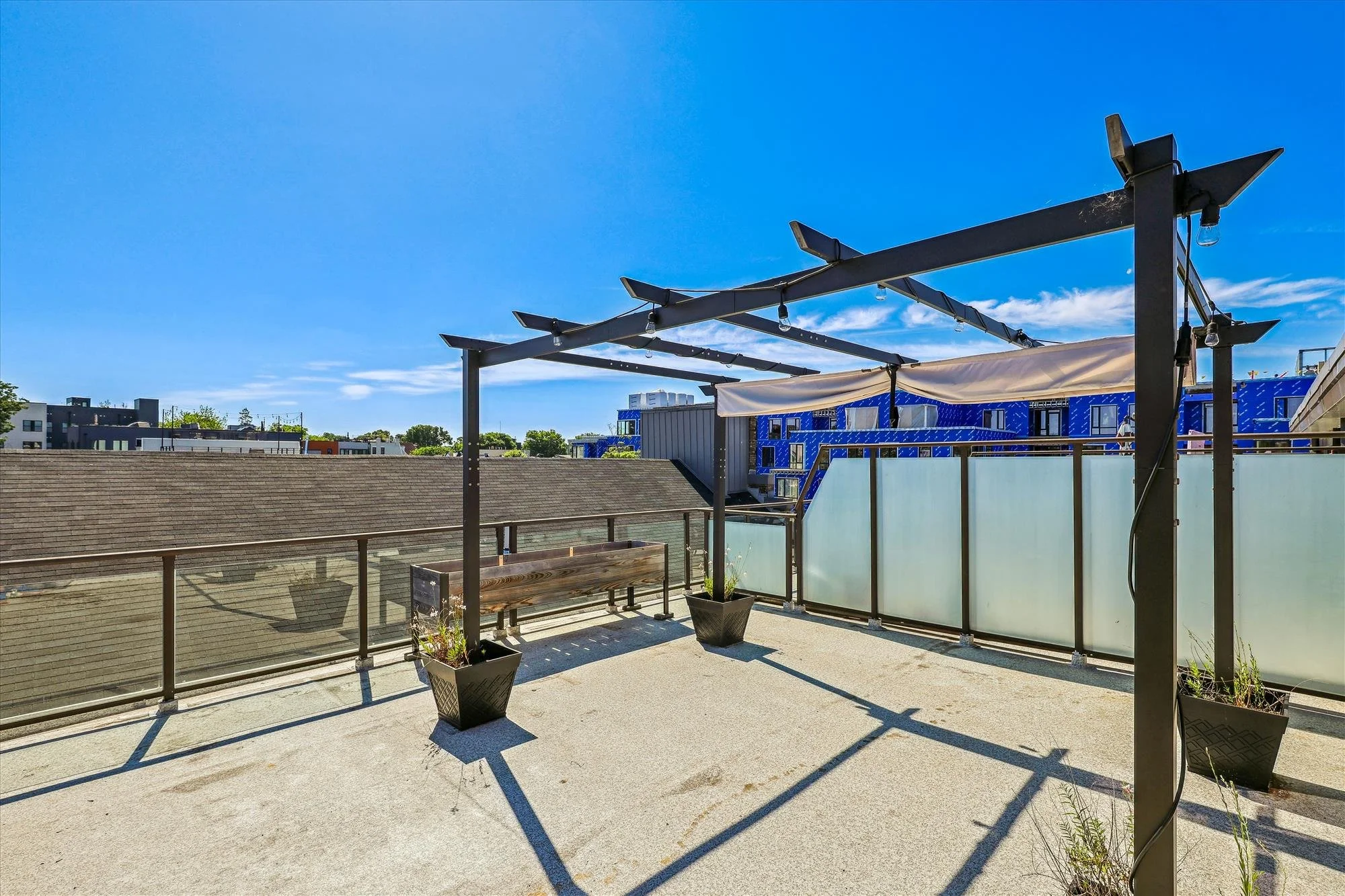 upper level-rooftop deck-613a5634.jpg