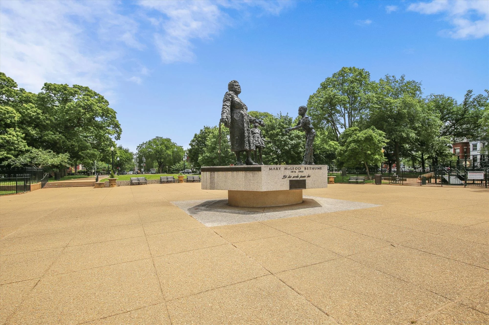 amenity-lincoln park-img_6053.jpg