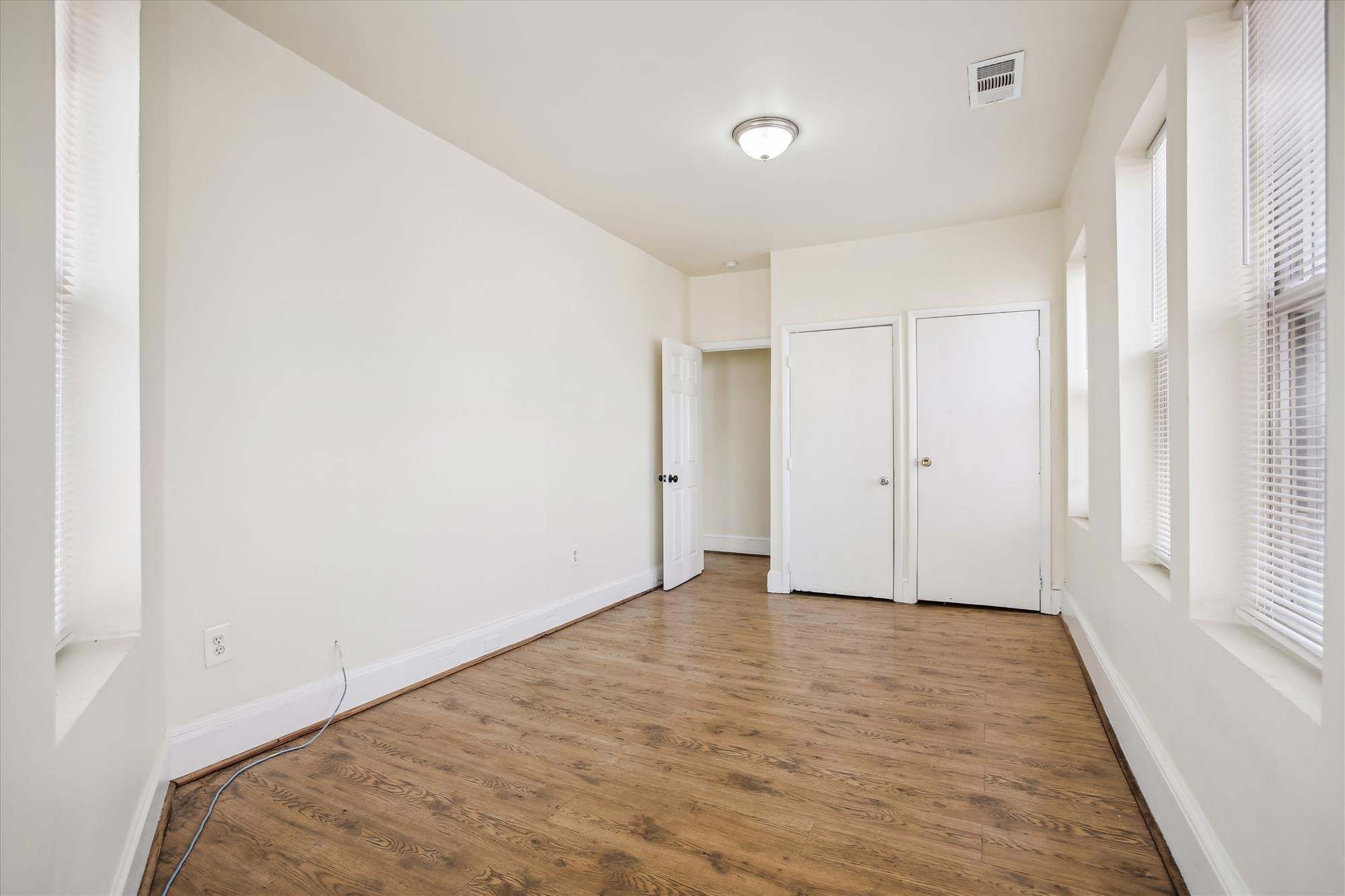 upper level-bedroom 1-_i5a9325.jpg