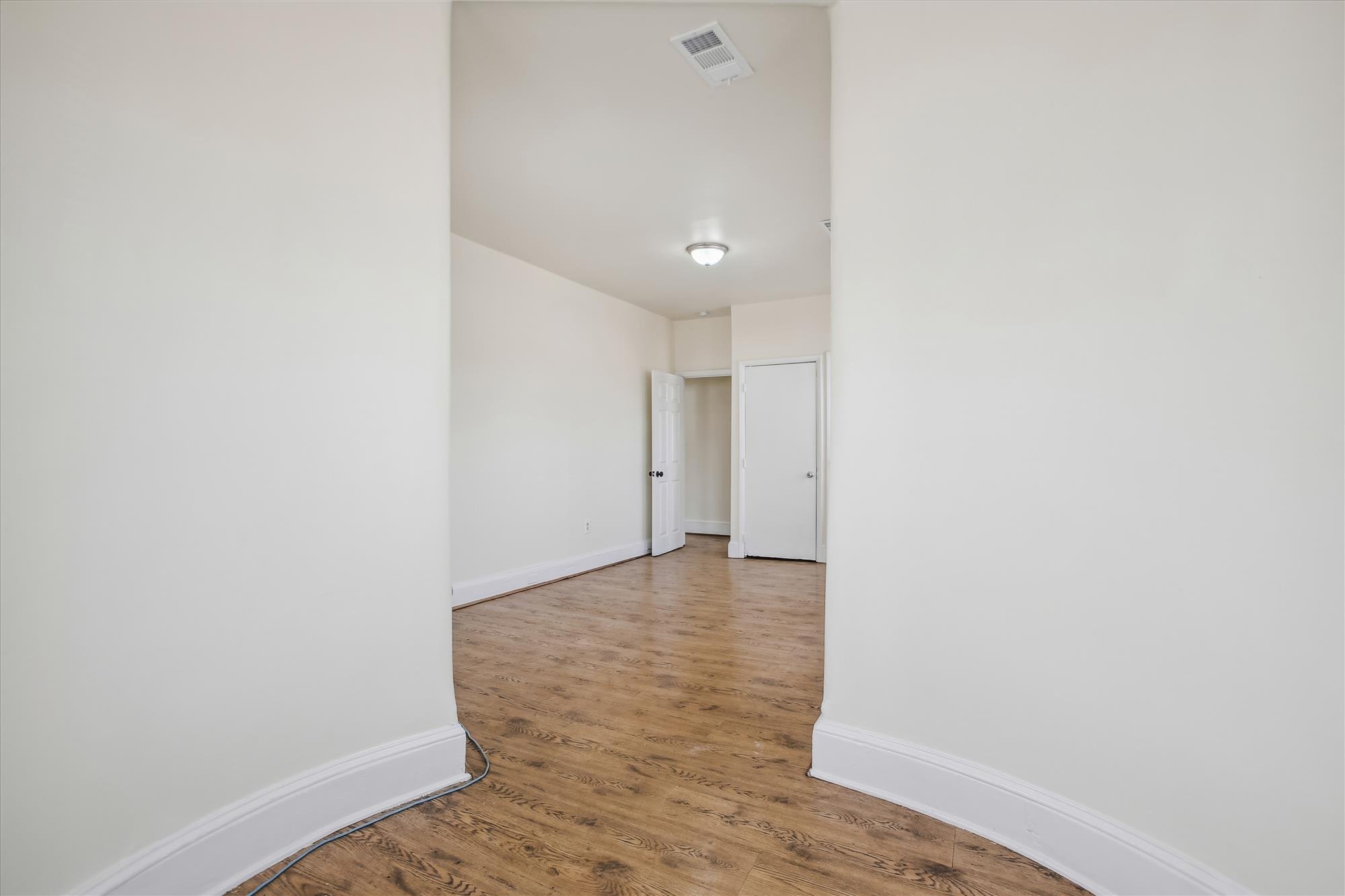upper level-bedroom 1-_i5a9335.jpg