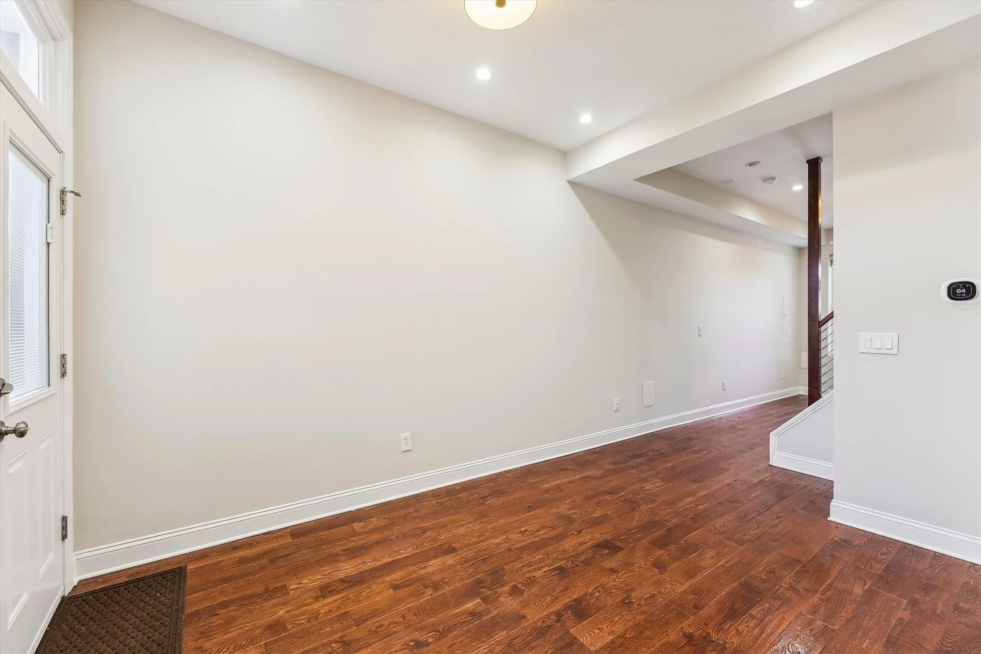main level-dining area-a1836.jpg