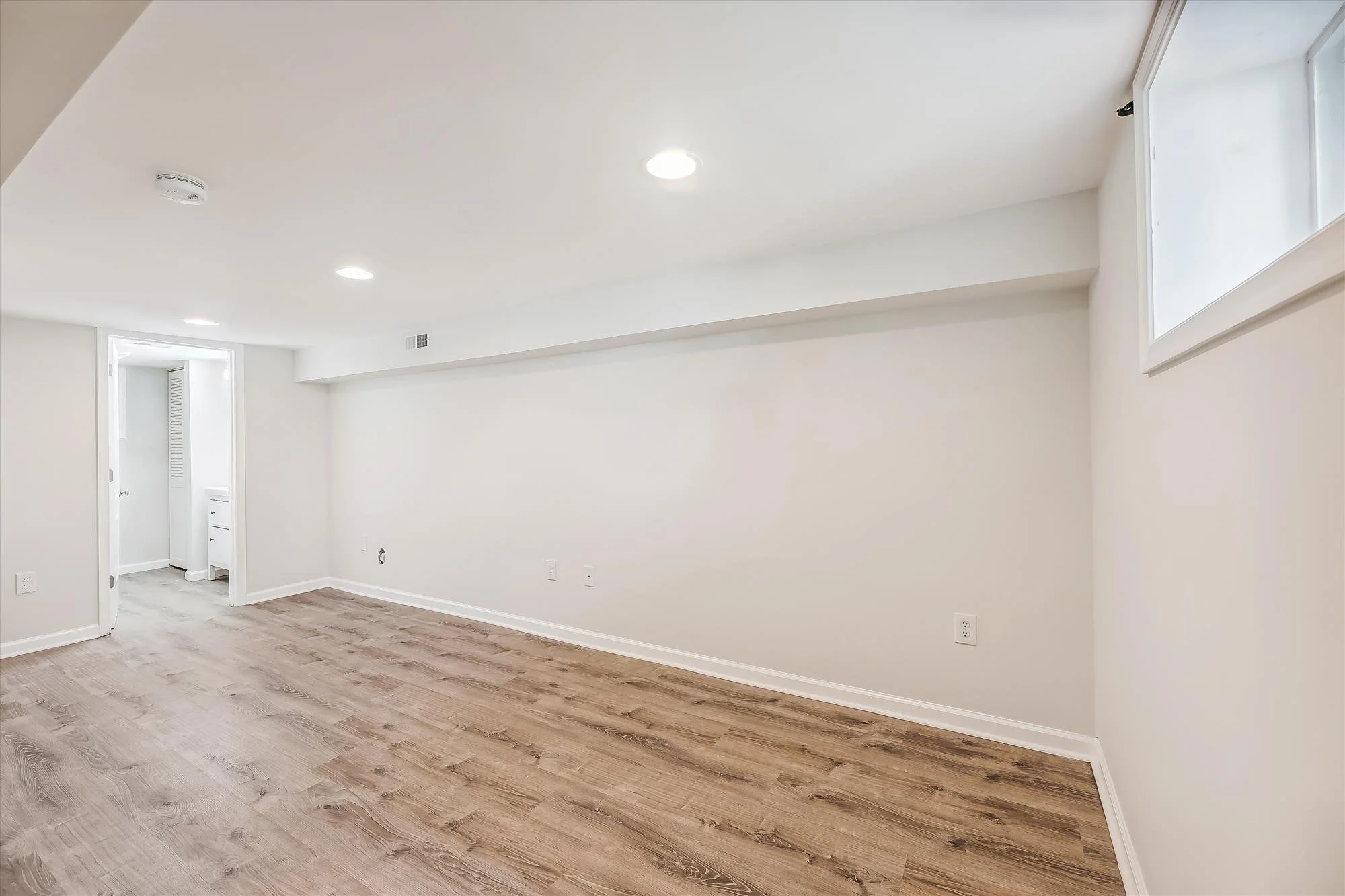 lower level-recreation room-a2935.jpg